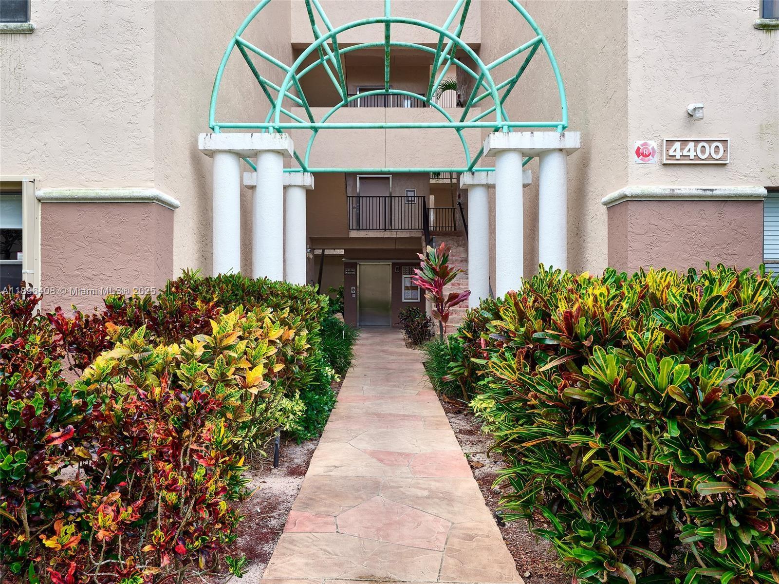 Bayport Village B Condo