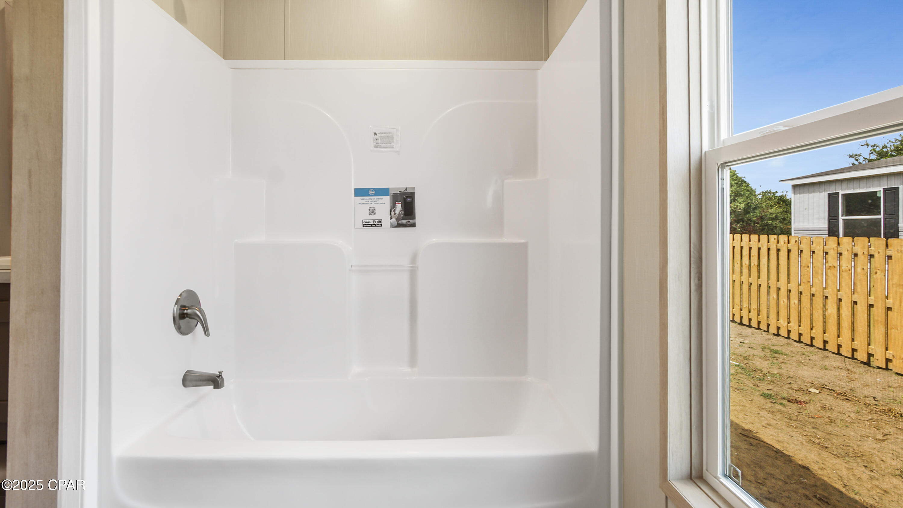 Xcij67kcm2zuuied_2ngouxa6zhvgggmzm1yeaxpty4