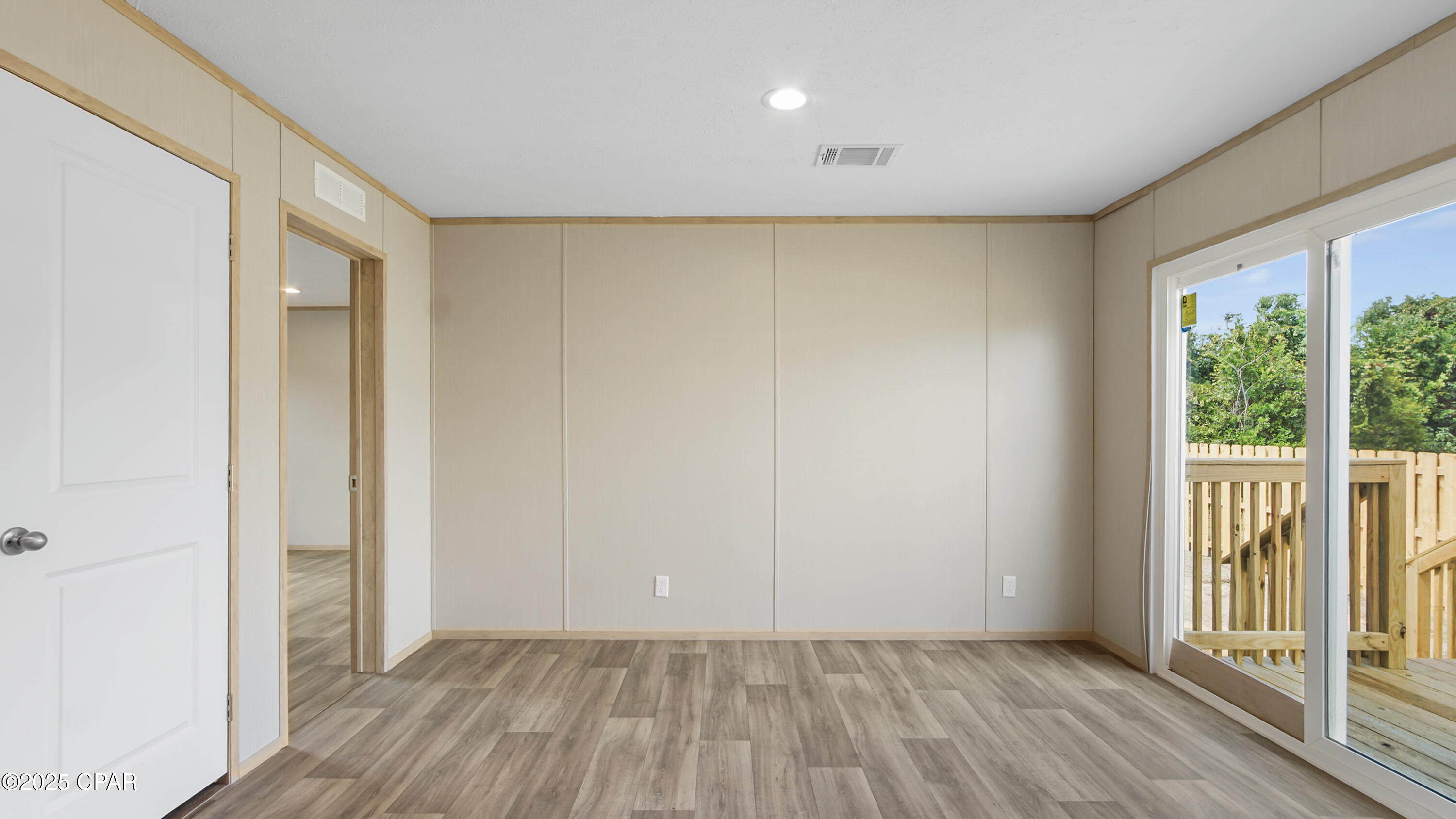 Tijk9kjtunps4agyww49eiaa0fifcrf N_sungxdfb4