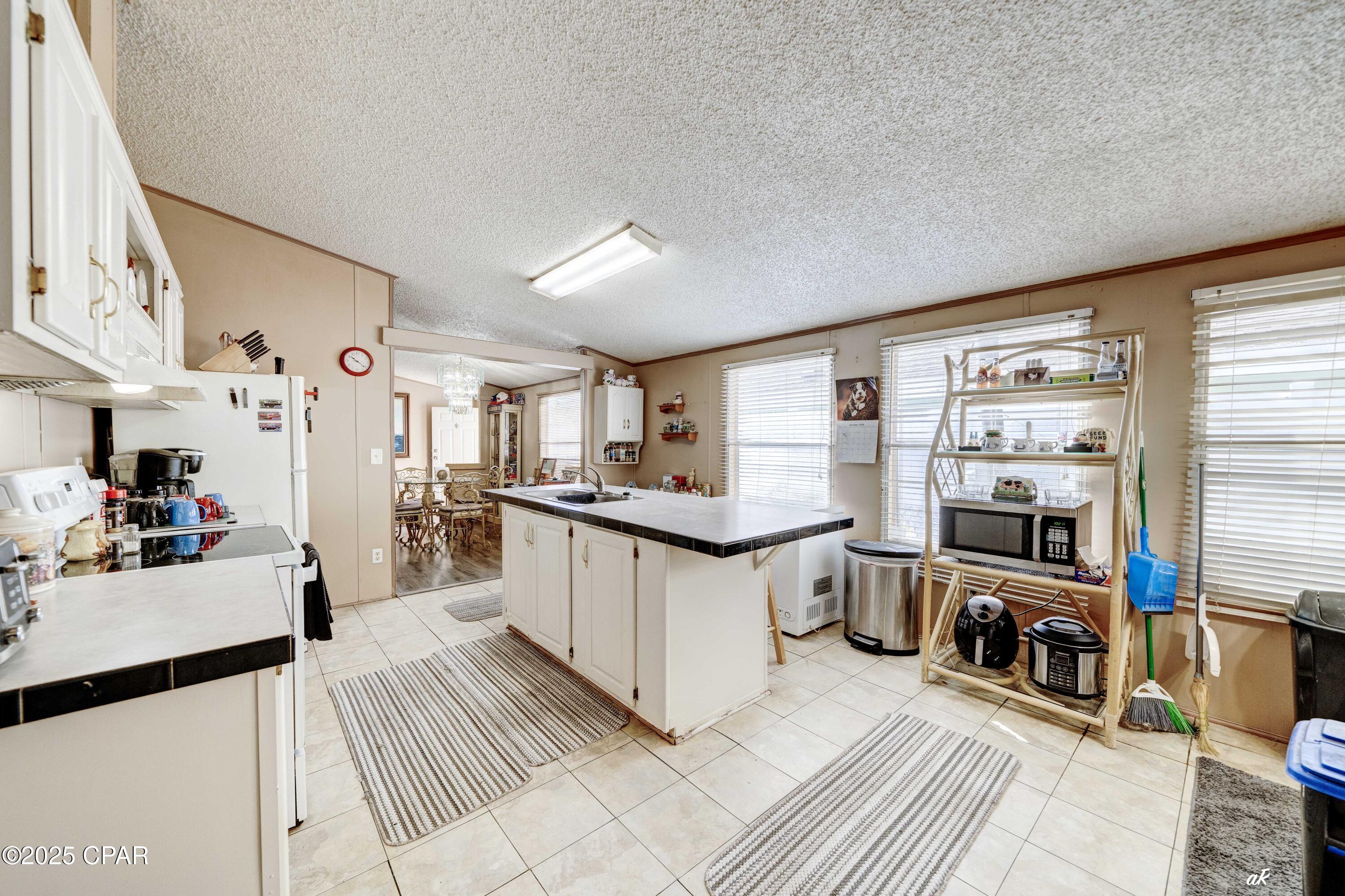 Feyk8oia11jnsa_m3trhwpcx9rka3iw5s3n3xw61pxk