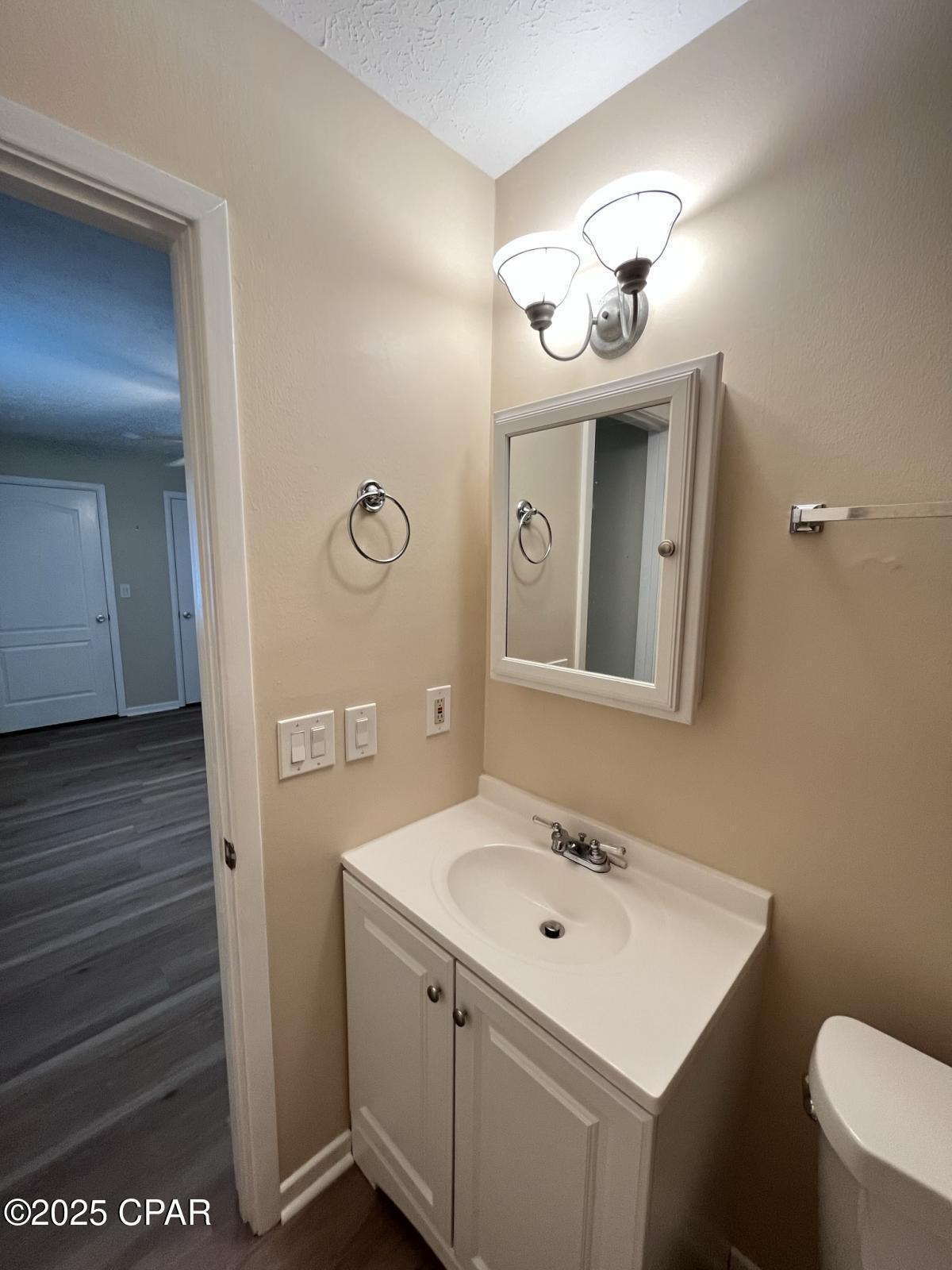 9caxhoq2uv W_6 6cyafxs2gnxl_wicn4b3p Bcxlji