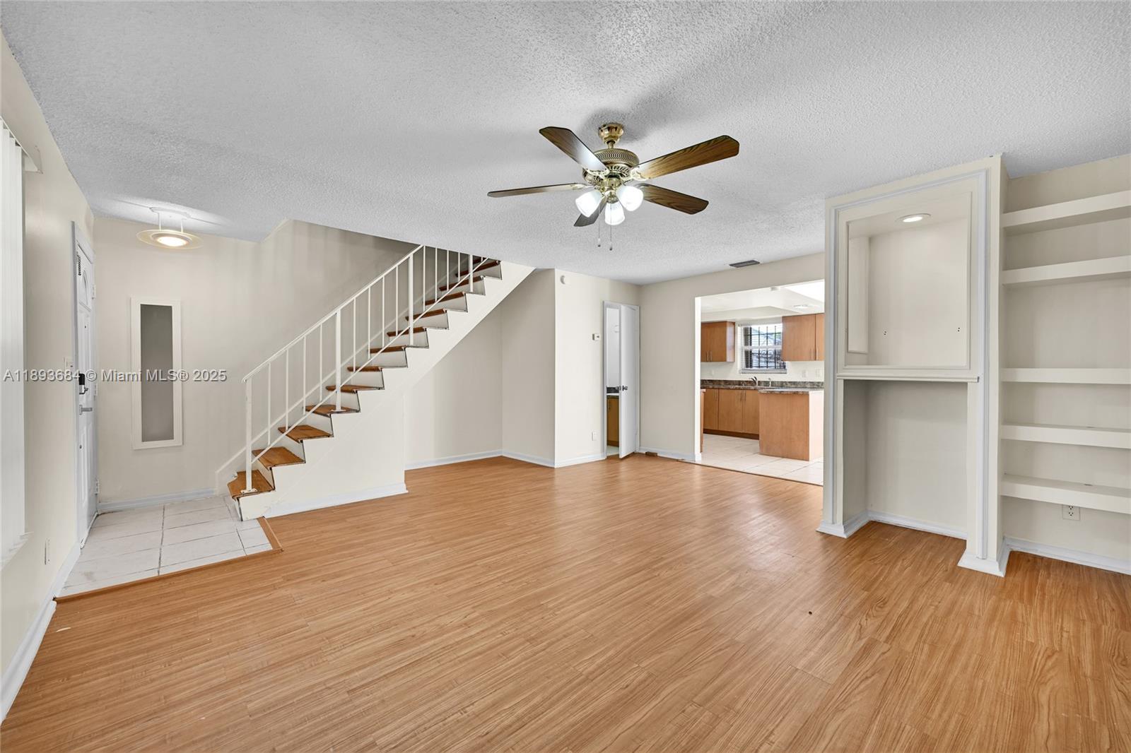 Property photo # 9