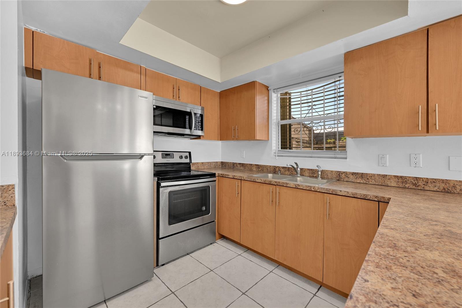 Property photo # 4