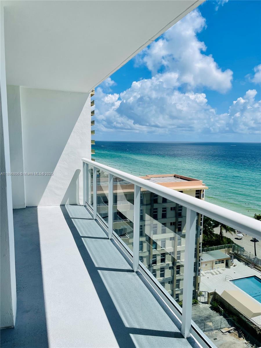 3140 Ocean Dr Unit 1105, Hallandale Beach, Florida 33009