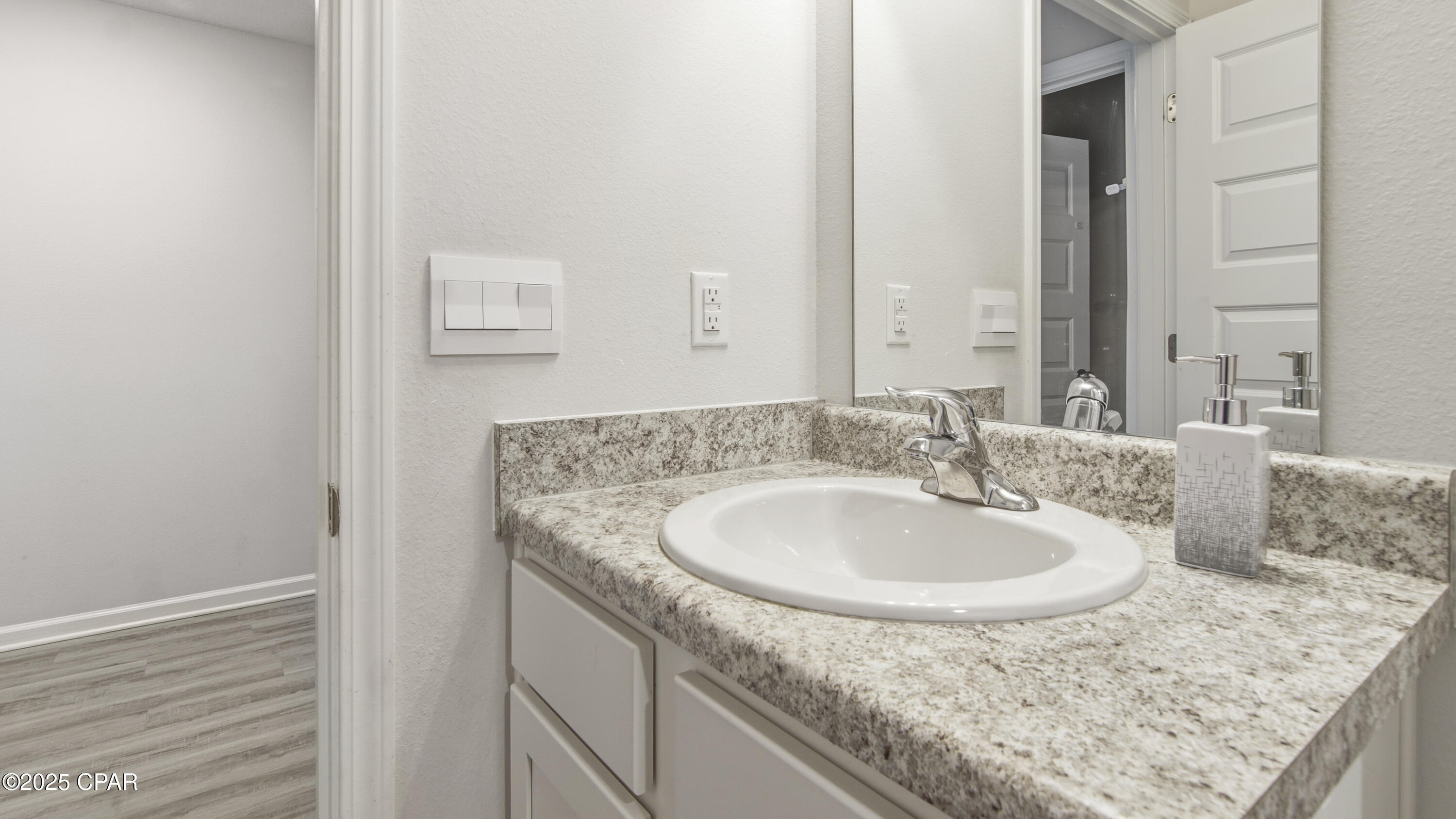 Avuvungoksmcxaubg4ilg9fe3mcy7ftgpn0x_5jqfim