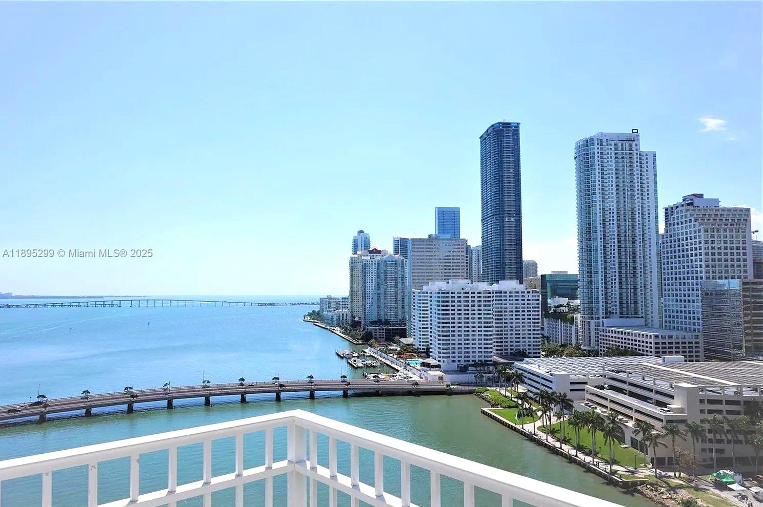 801 Brickell Key Blvd Unit 1901, Miami, Florida 33131