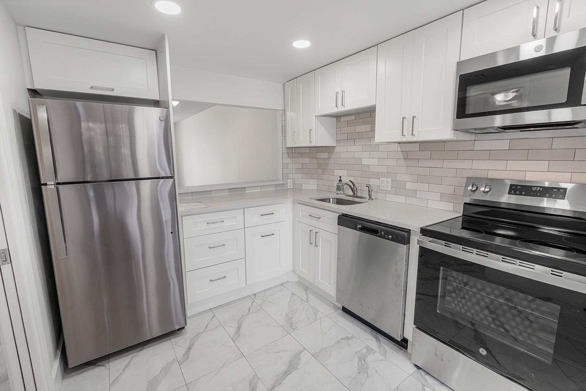 No 19 Palm-Aire Country C