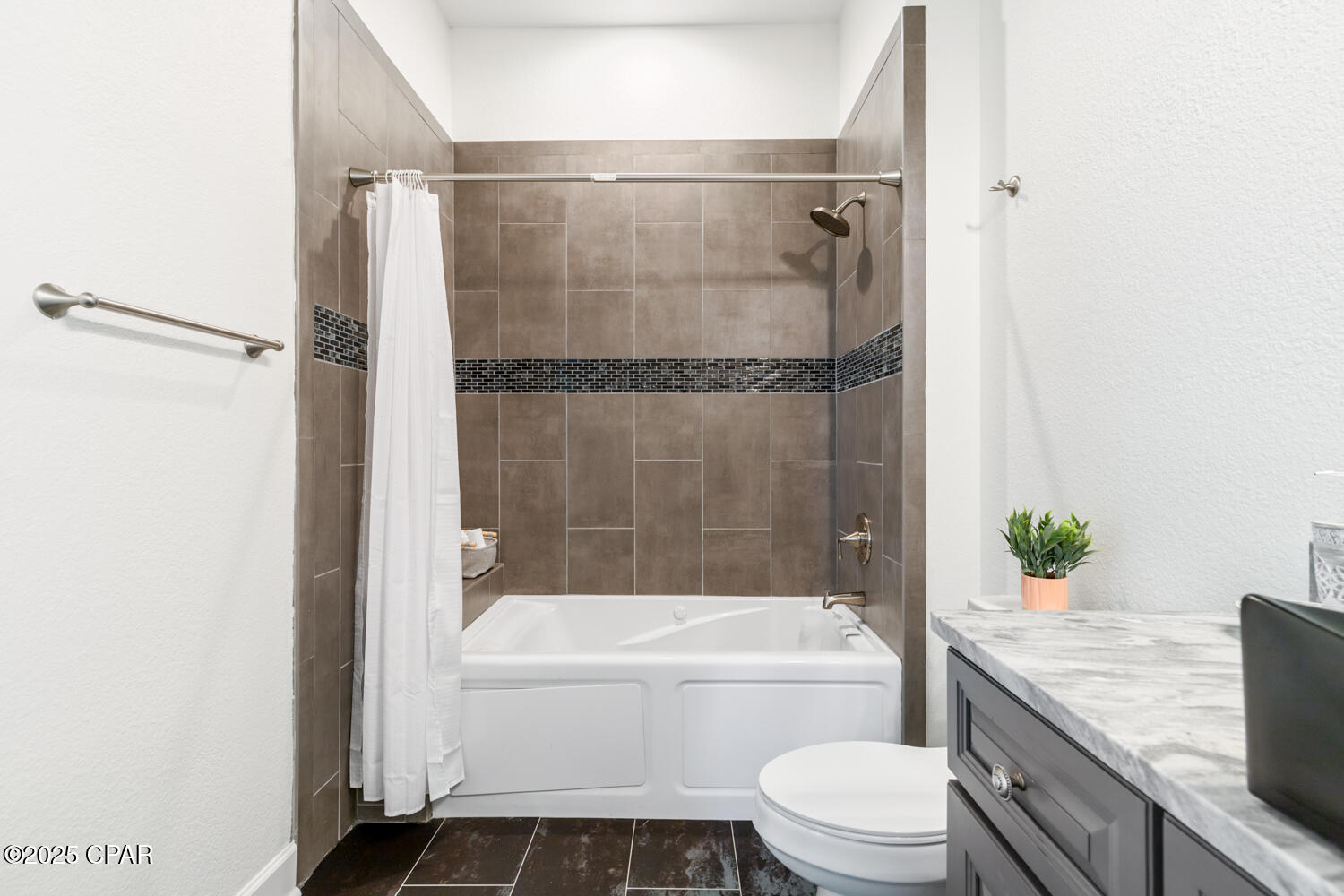 Image 9 For 337 Grande Pointe Circle