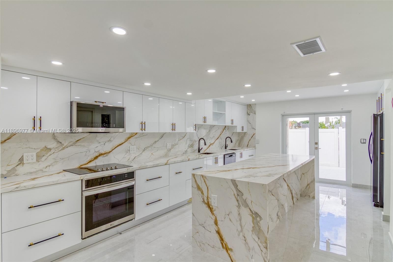 Property photo # 8