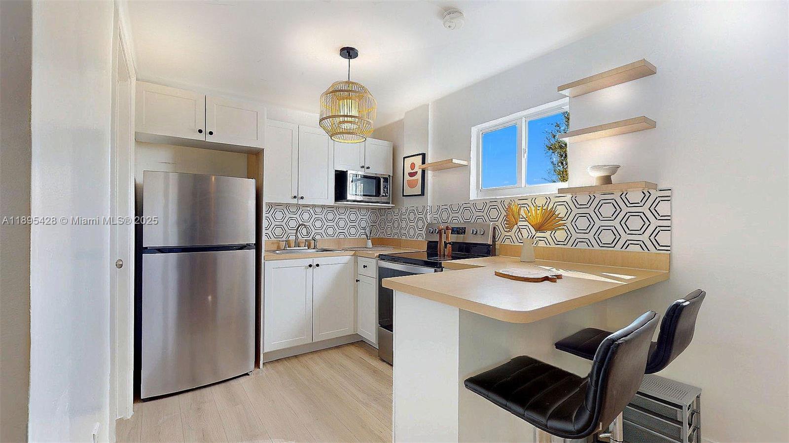 Property photo # 9