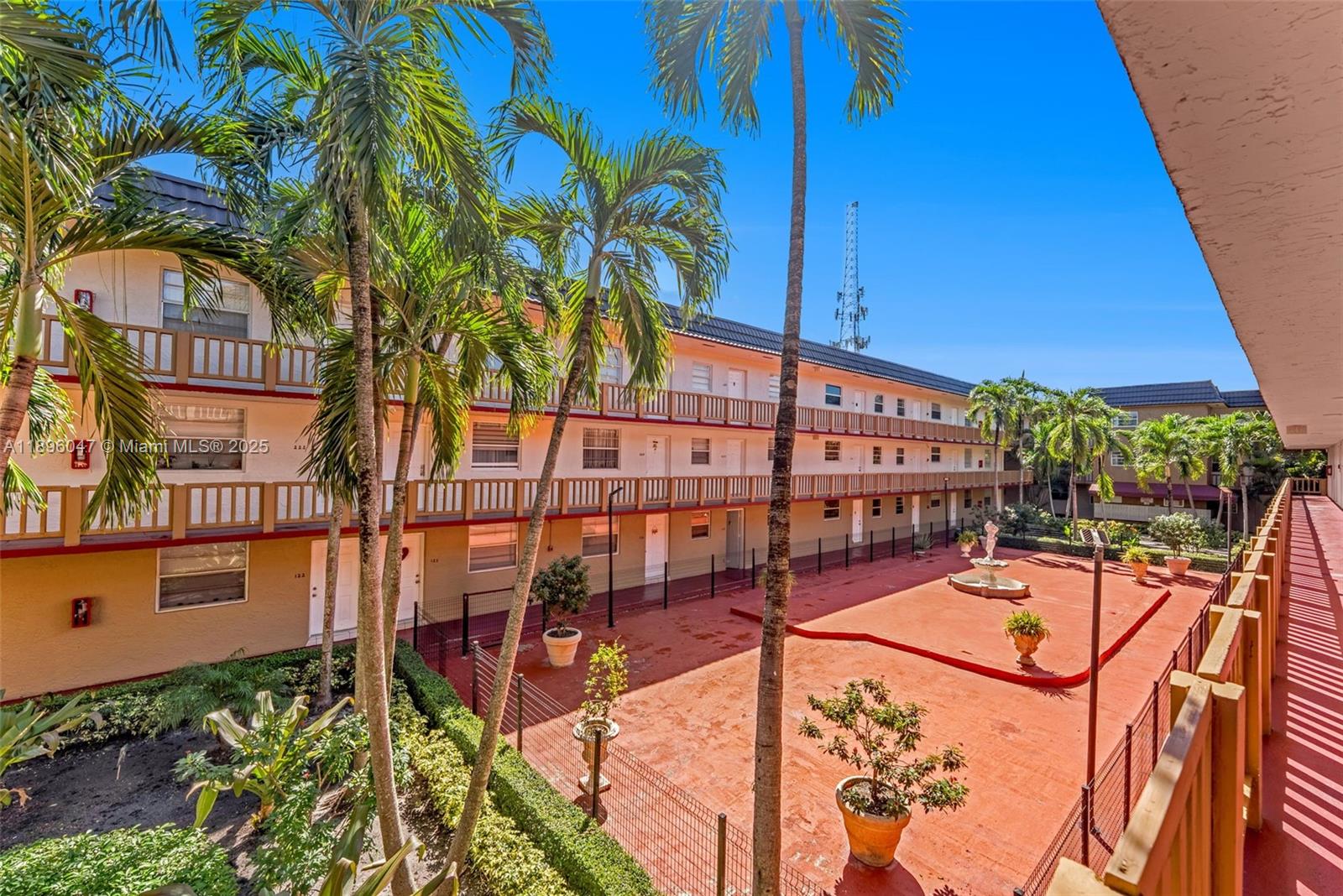 Royal Palm Gardens Condo