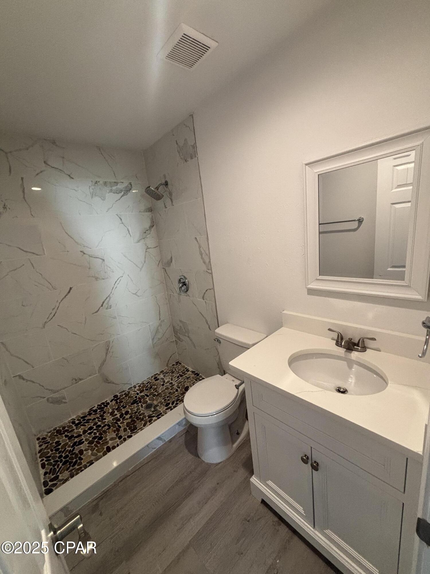 7ljldu17erppmye4j8vkaxgi2sovs94qyn4pqdhq69c