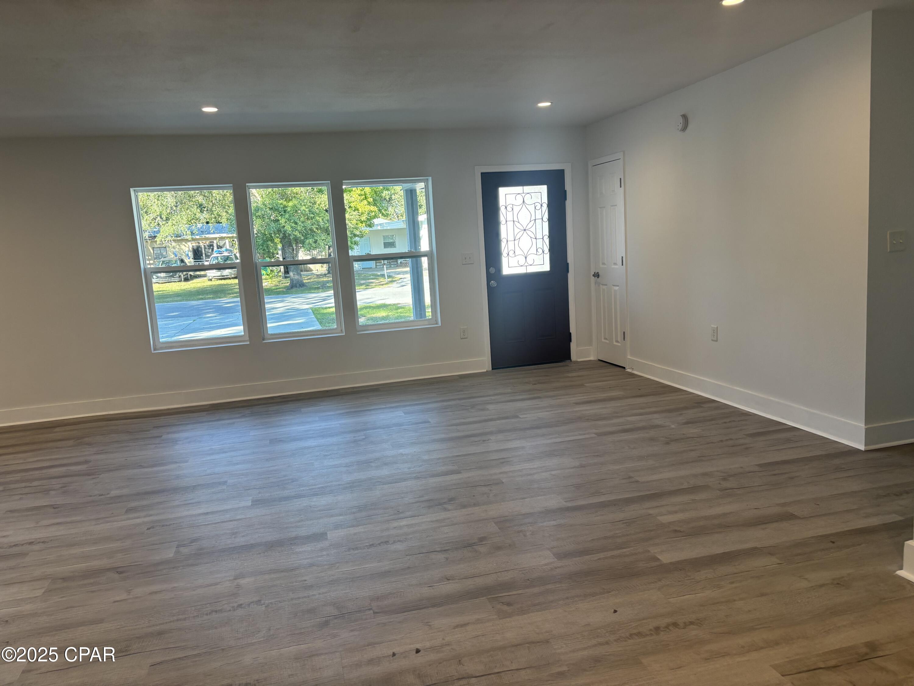 Eytuk8_esqhleuf 9e85w77env3vvwapvcoh6vp53lo