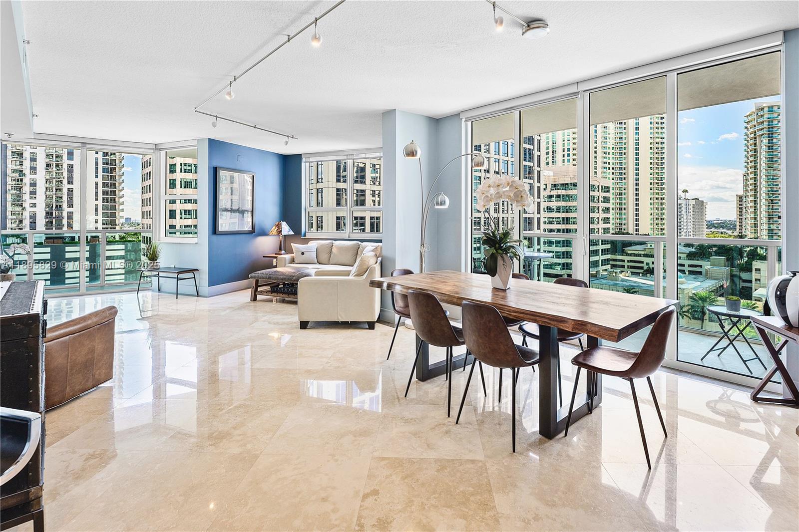 350 Las Olas Place Condo
