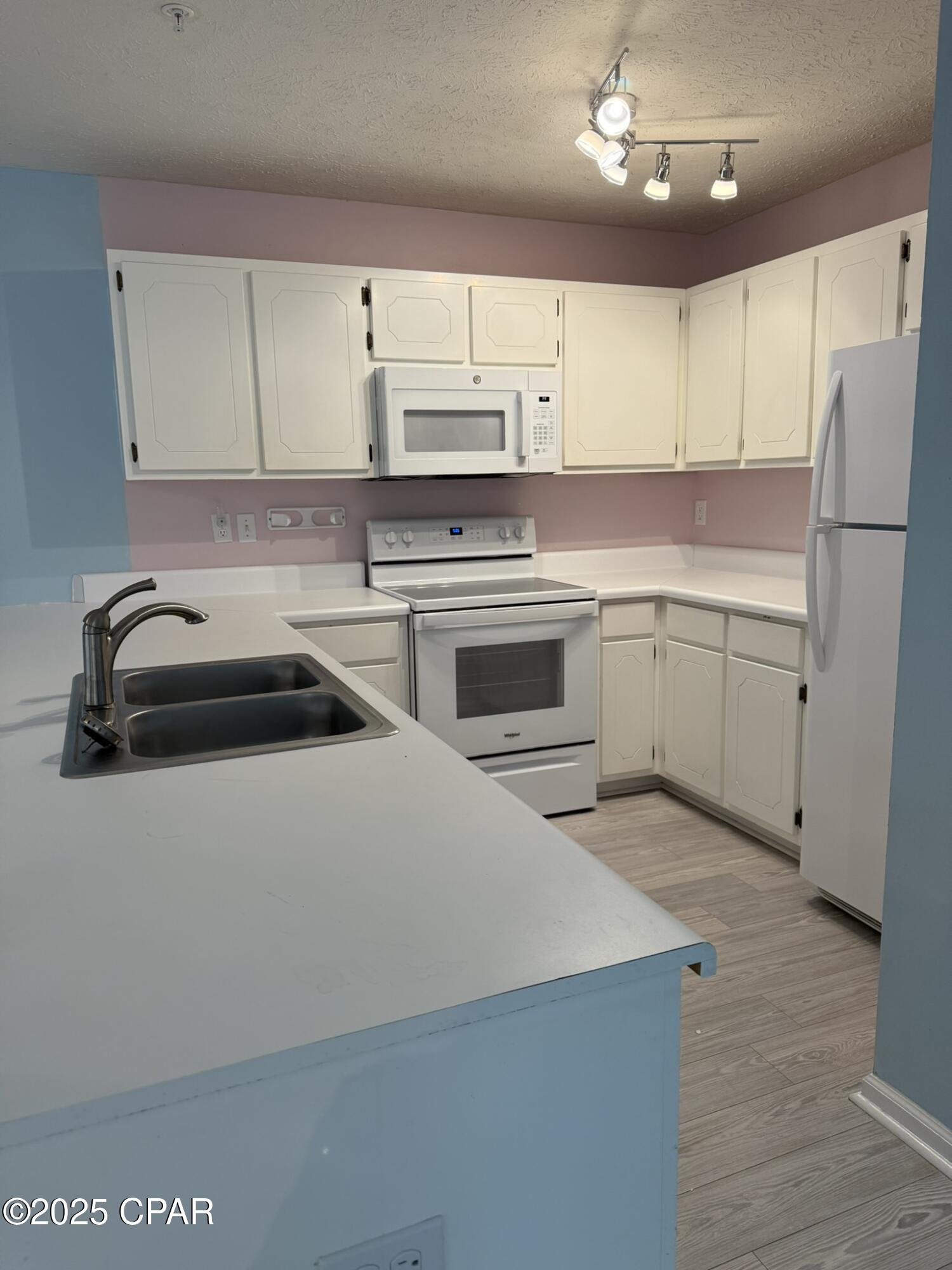 Bovzoakcoiy1l3vw4vxd2f4th_ujplkjvdm1bzsk7y4