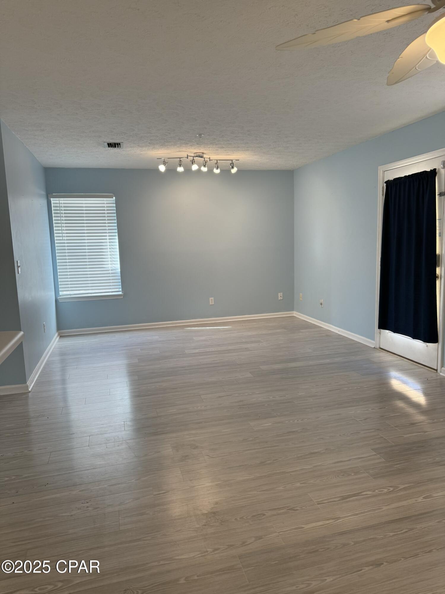 Image 4 For 17690 Front Beach Road C207