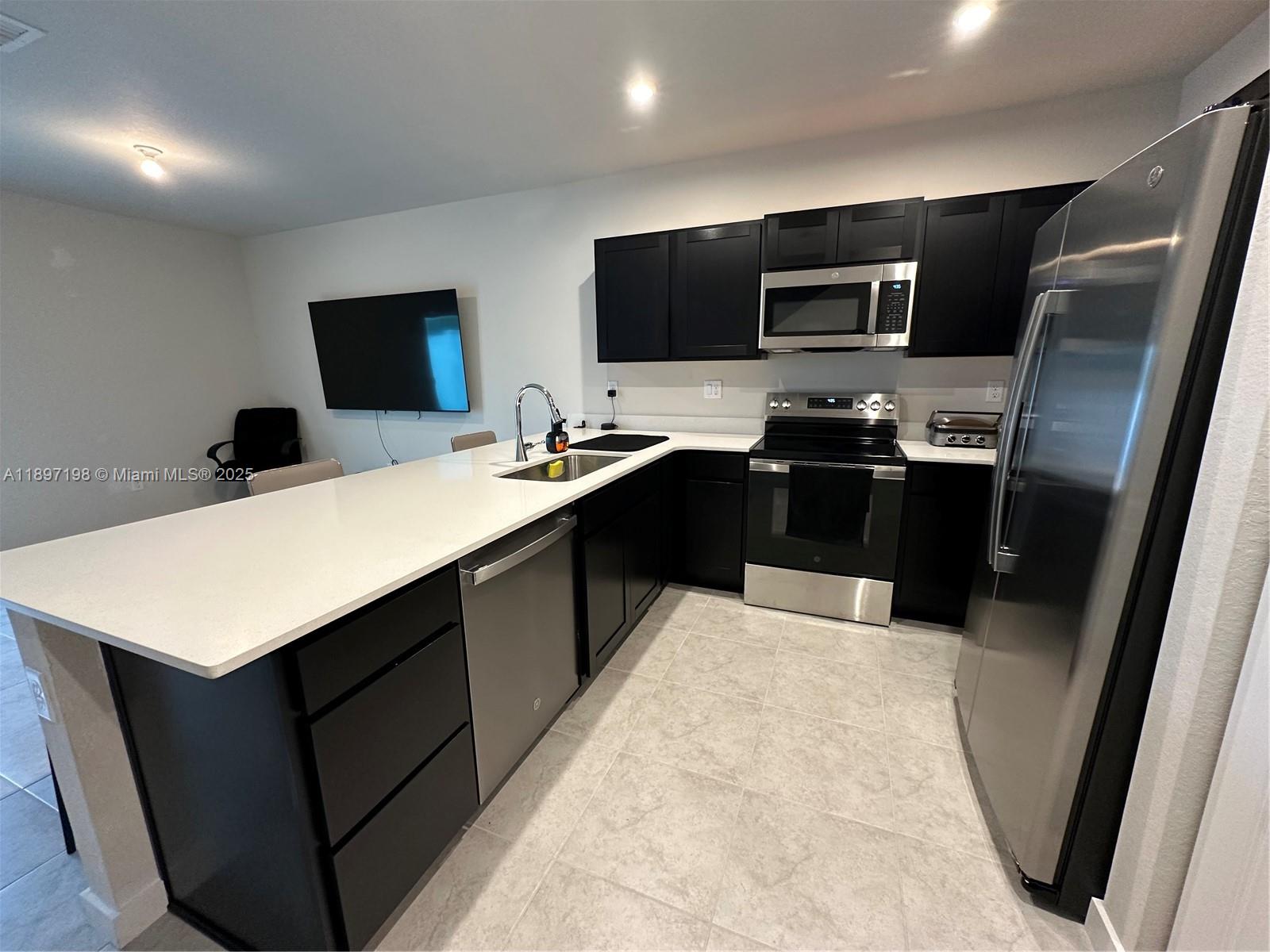 Property photo # 8