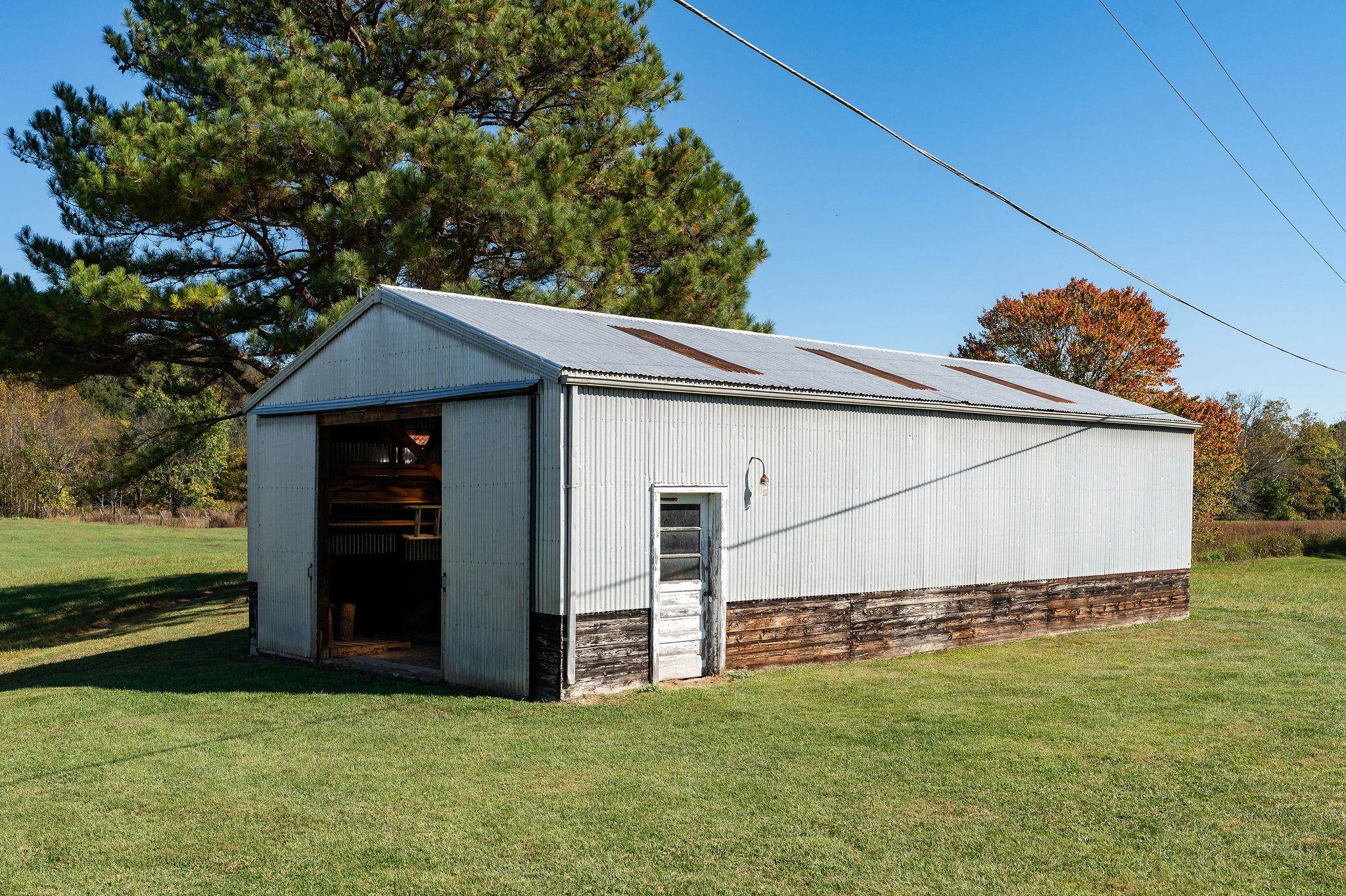 3219 Churchville Ave