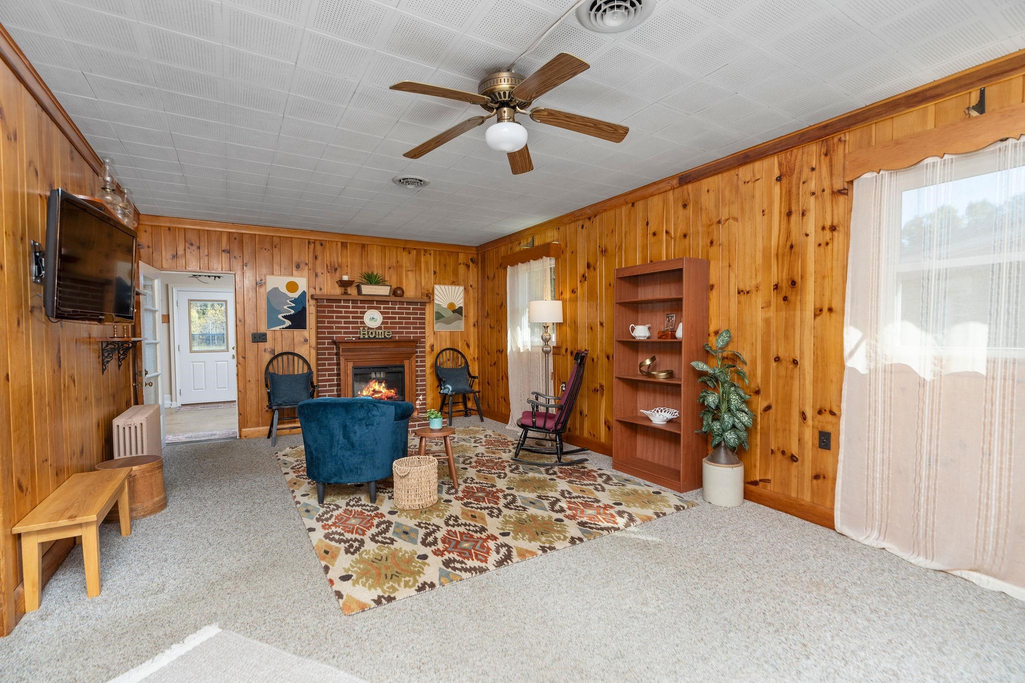 3219 Churchville Ave