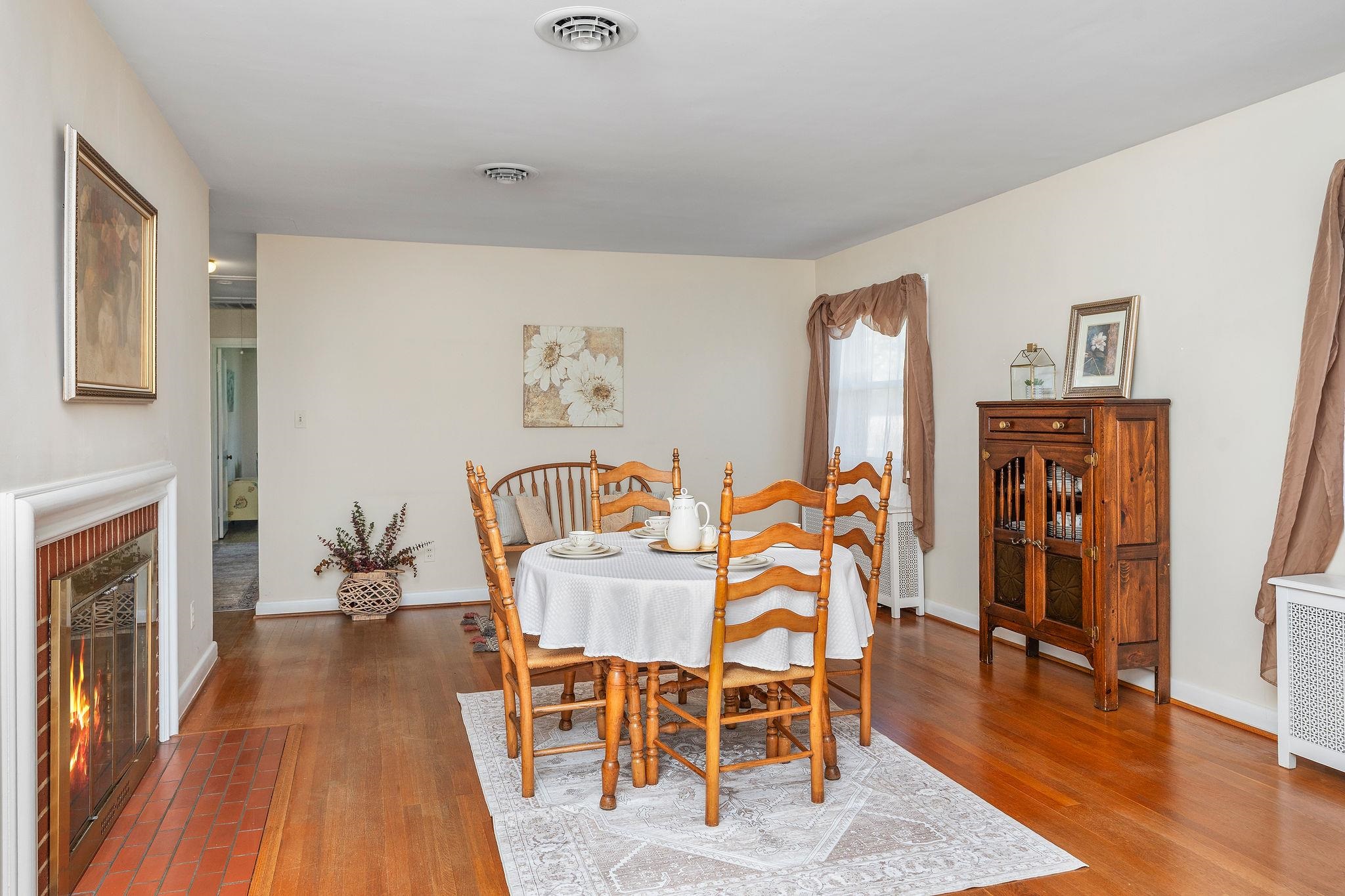 3219 Churchville Ave