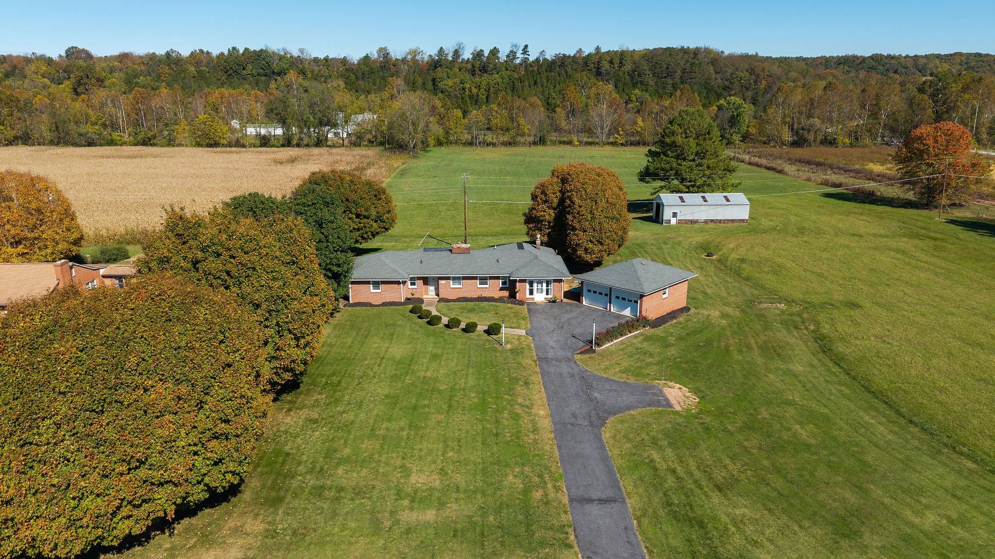 3219 Churchville Ave