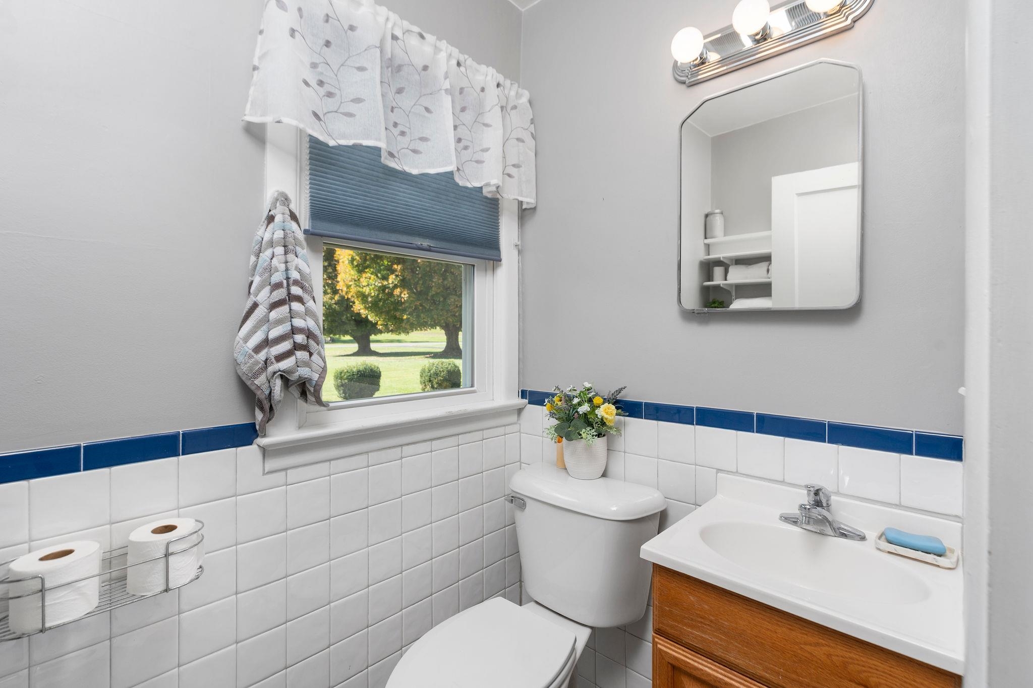 3219 Churchville Ave