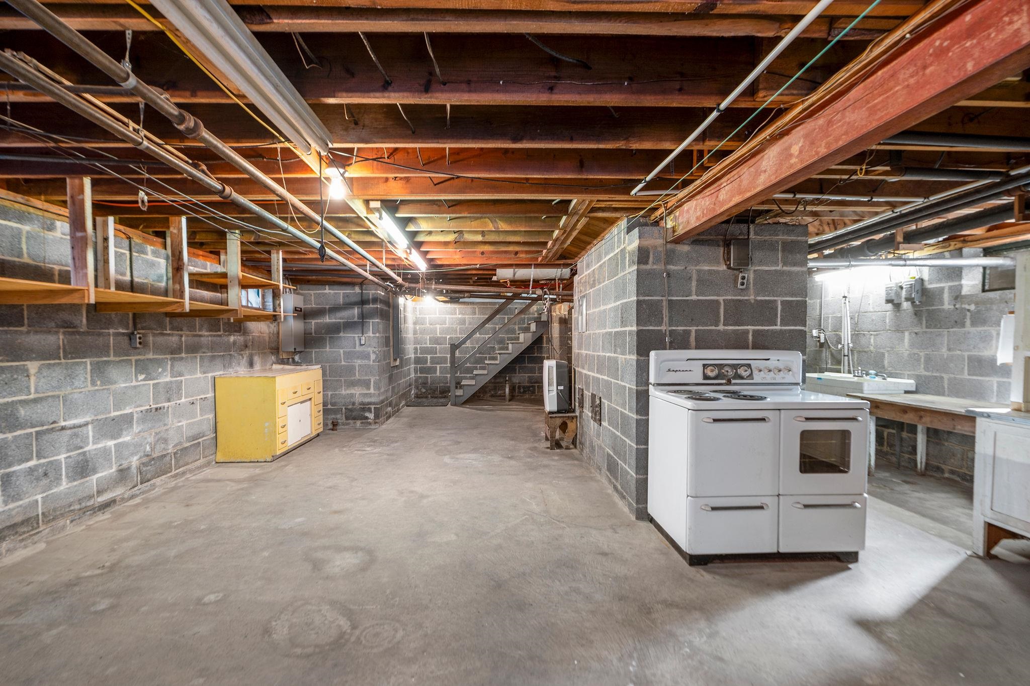 3219 Churchville Ave