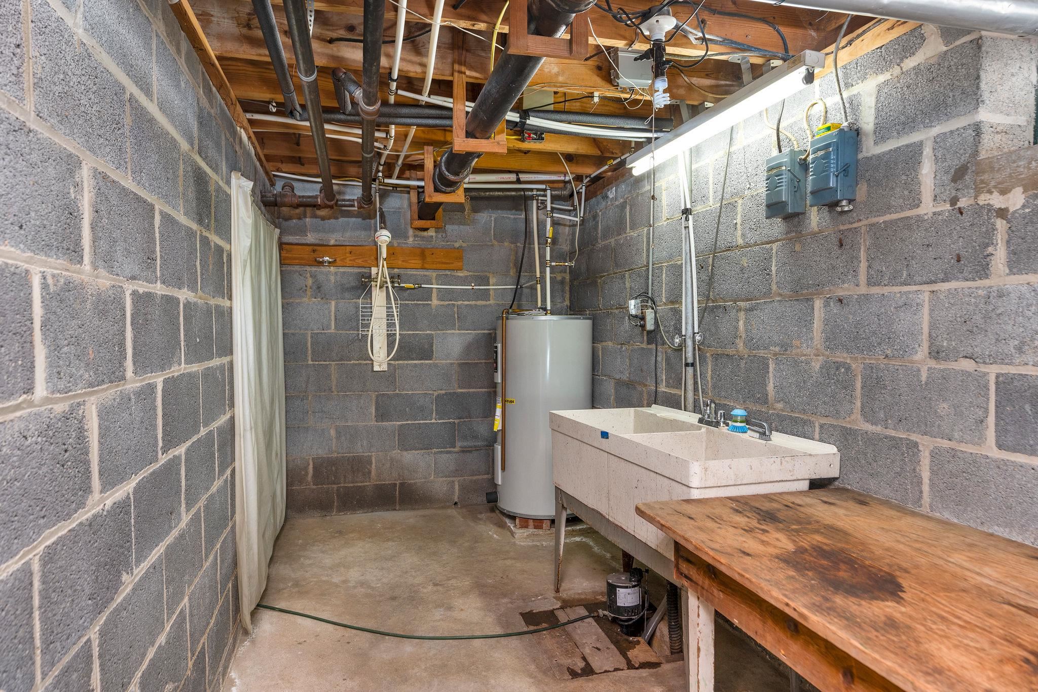 3219 Churchville Ave