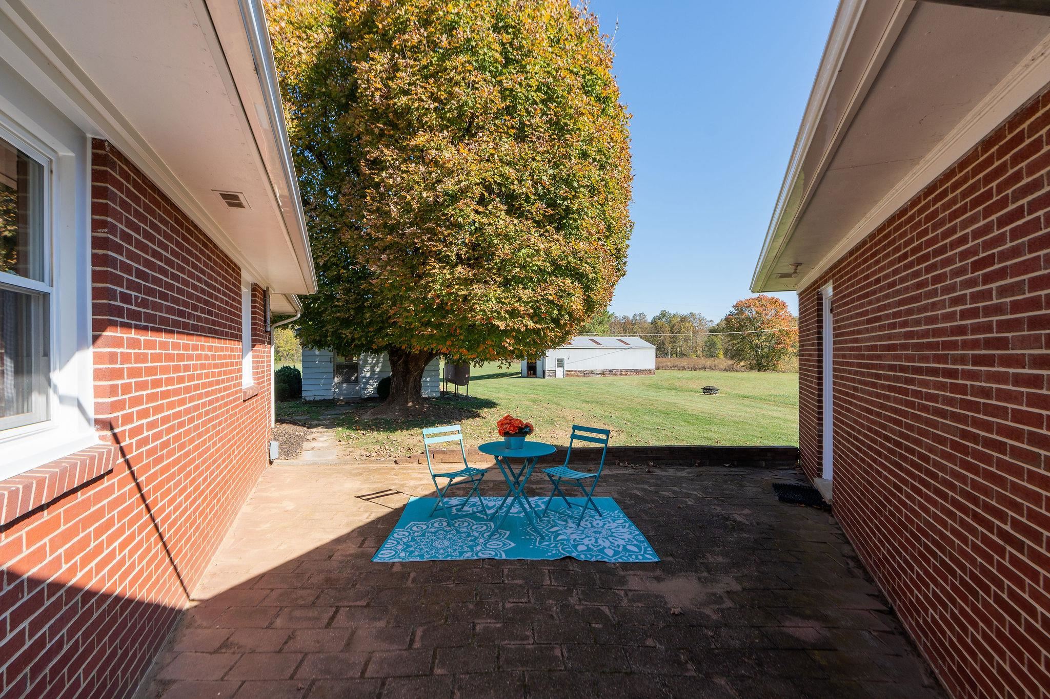 3219 Churchville Ave