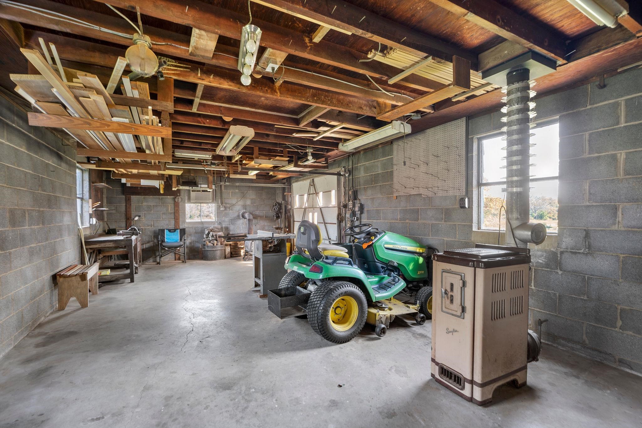 3219 Churchville Ave