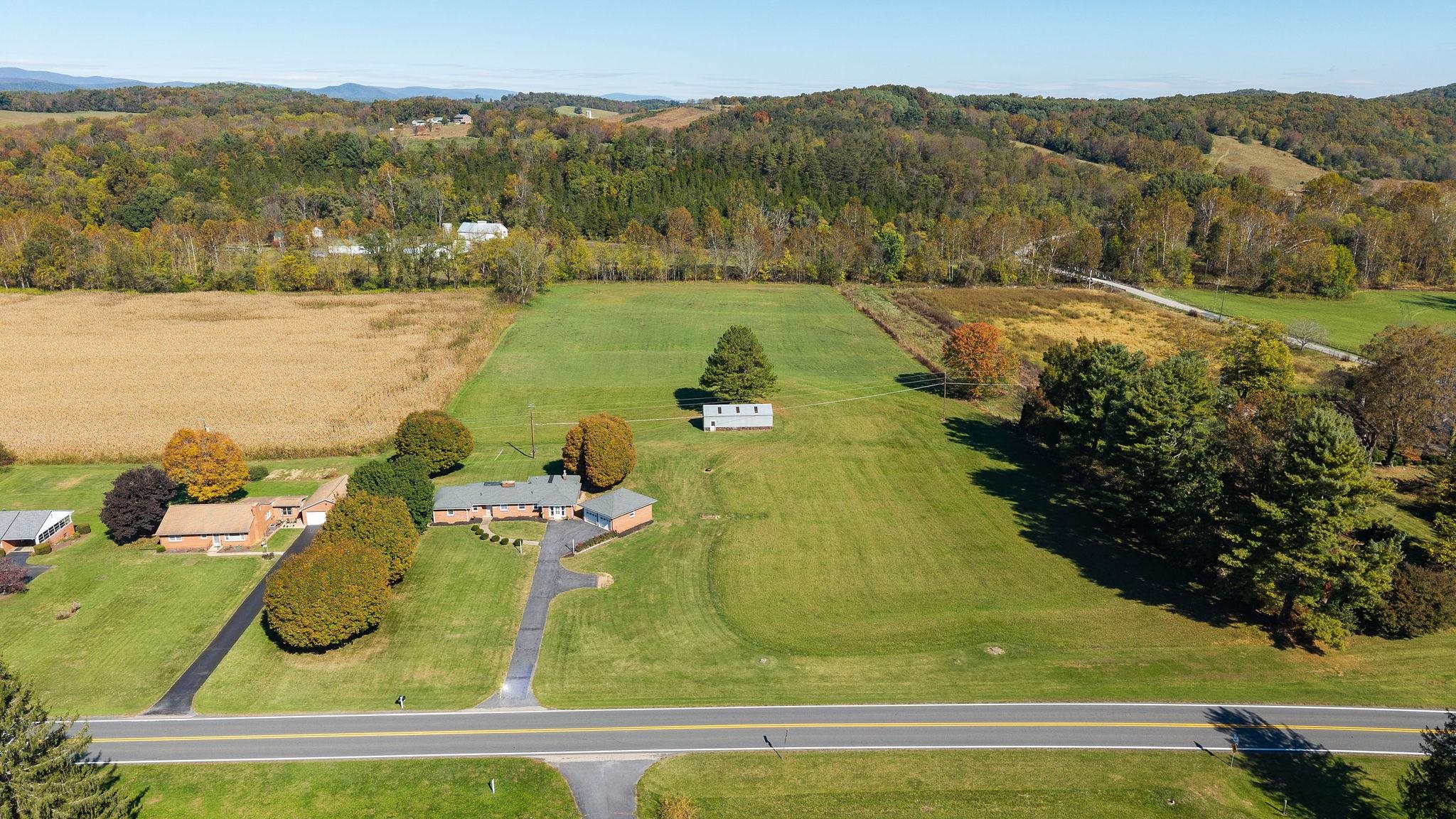 3219 Churchville Ave