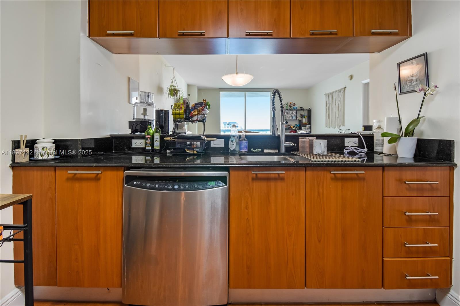 Property photo # 6