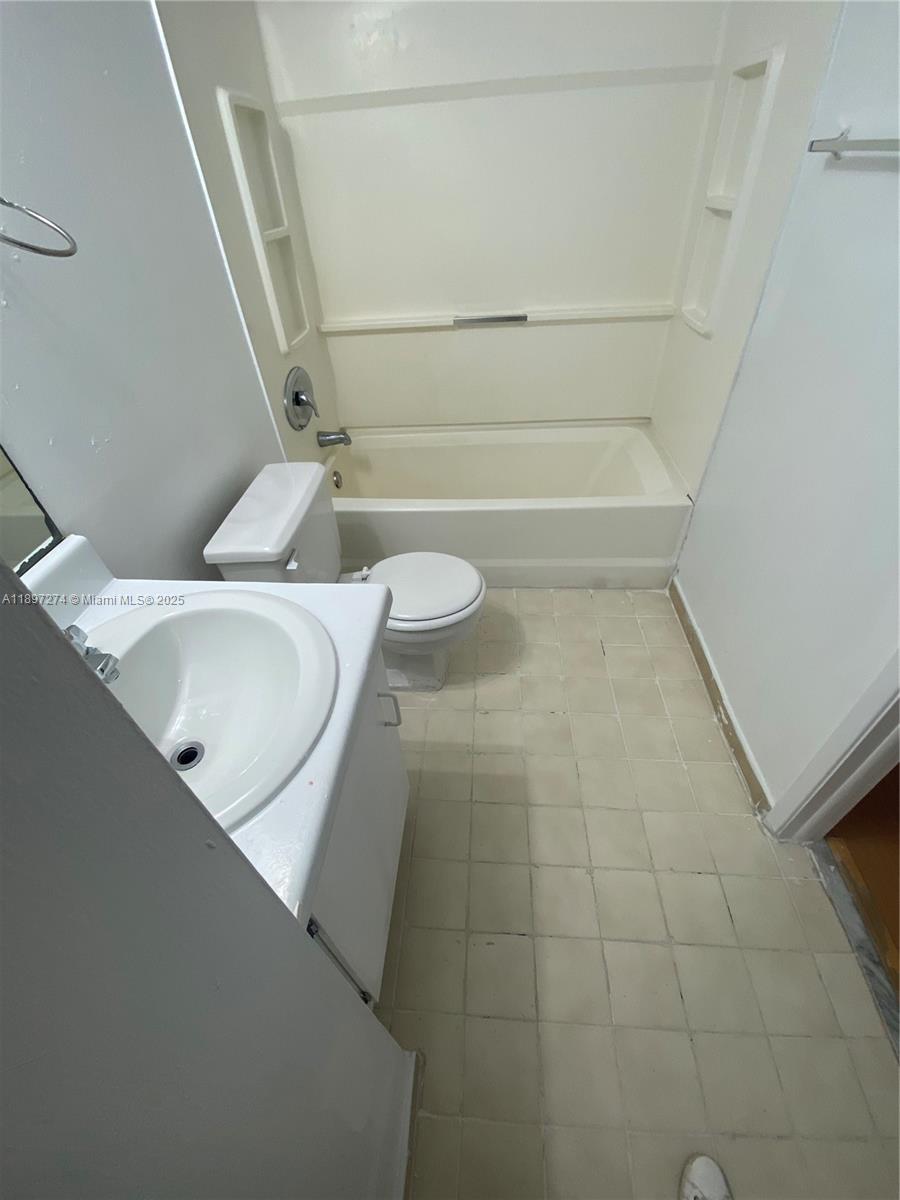Property photo # 6