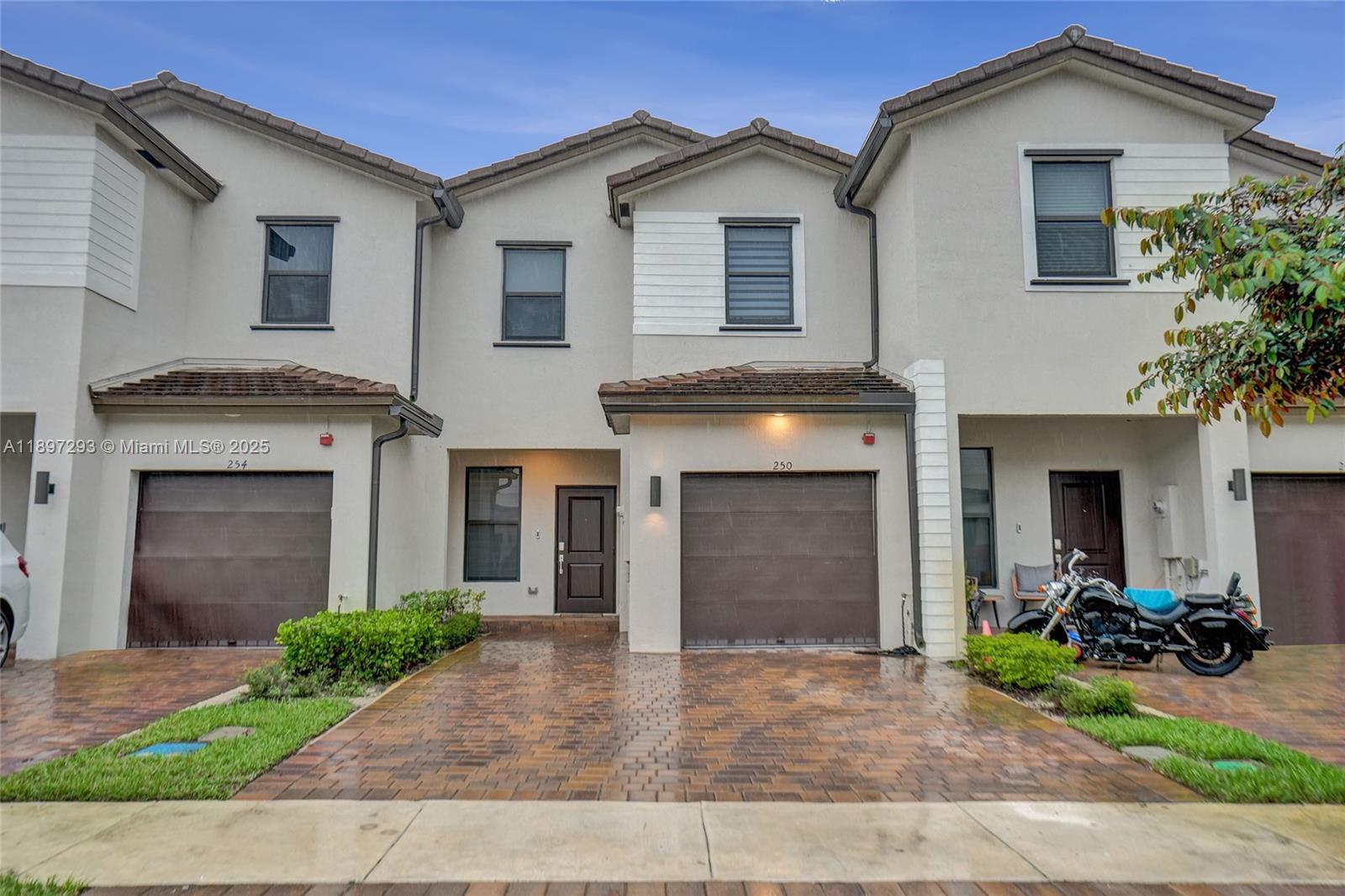 Property photo # 0