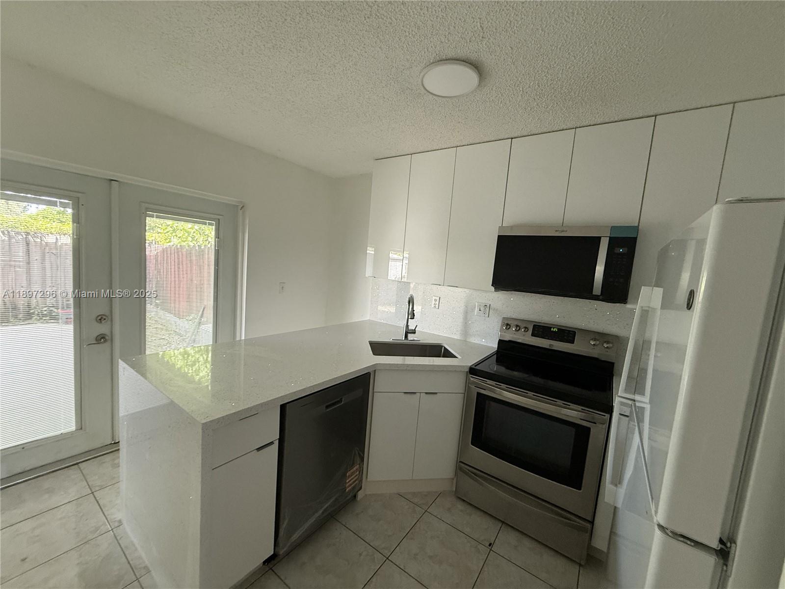 Property photo # 9
