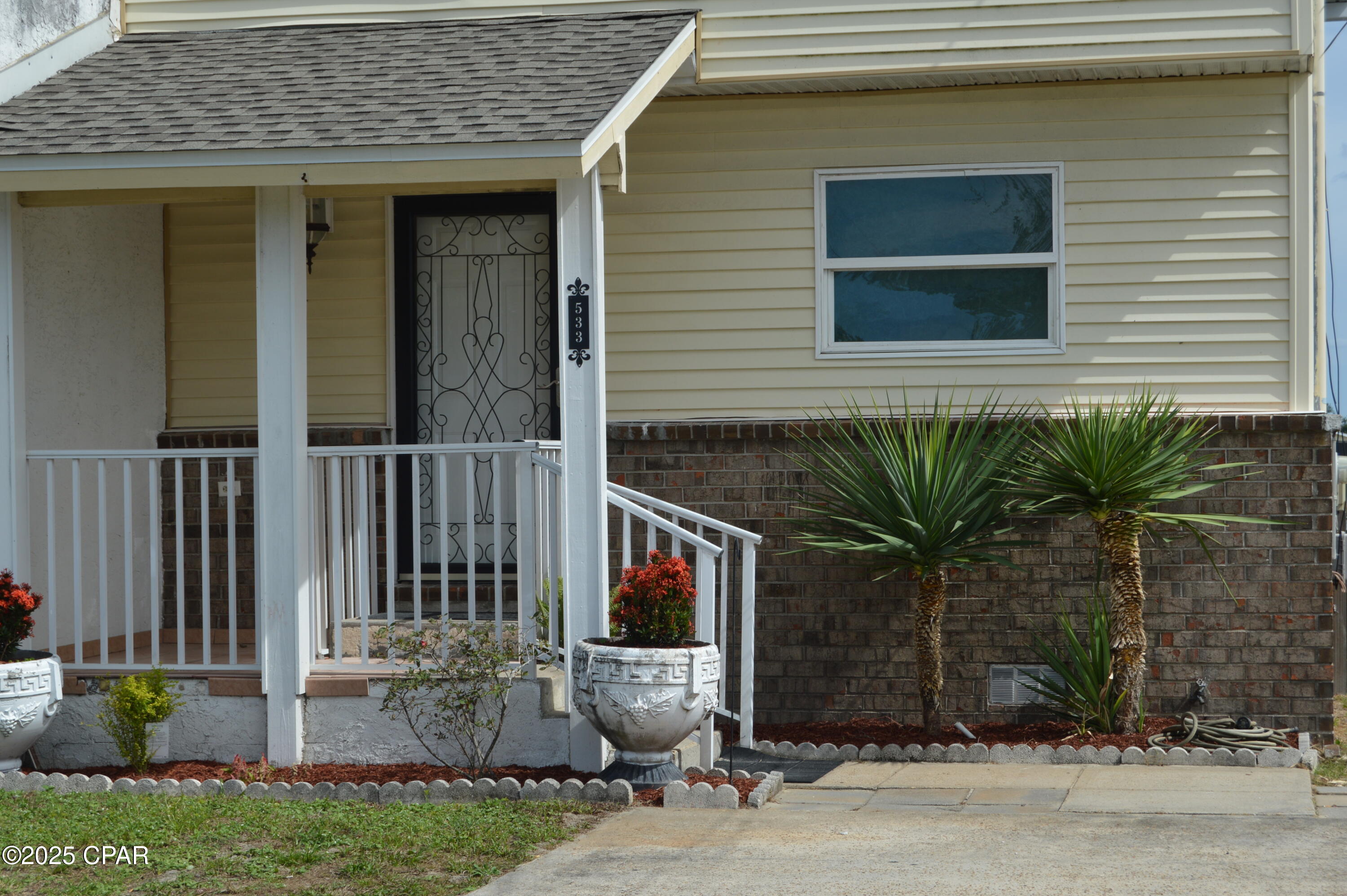 Image 3 For 533 Berthe Avenue