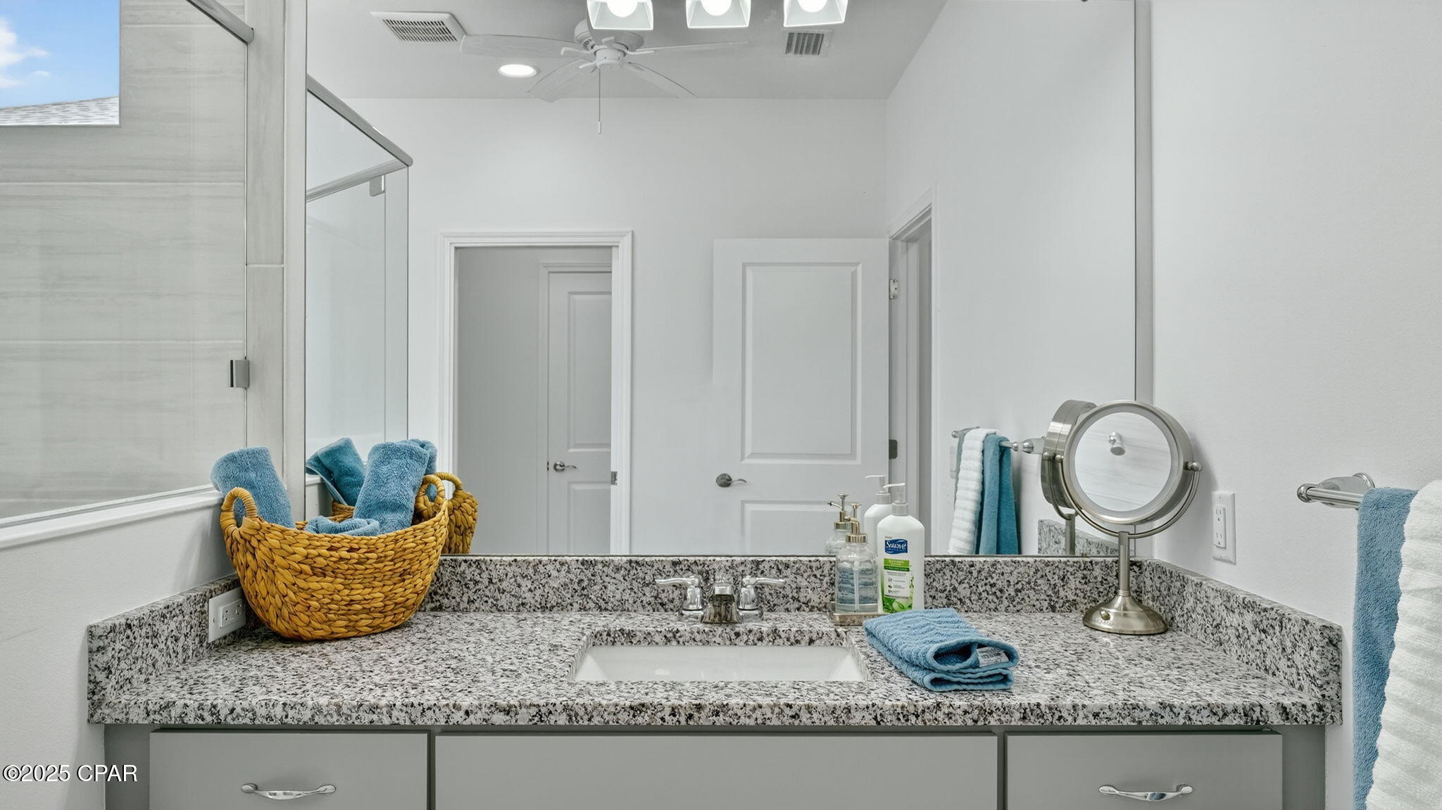 Tvtkia_nci1viw1pr5q0rtppxwb Yhhe128asa6agt0