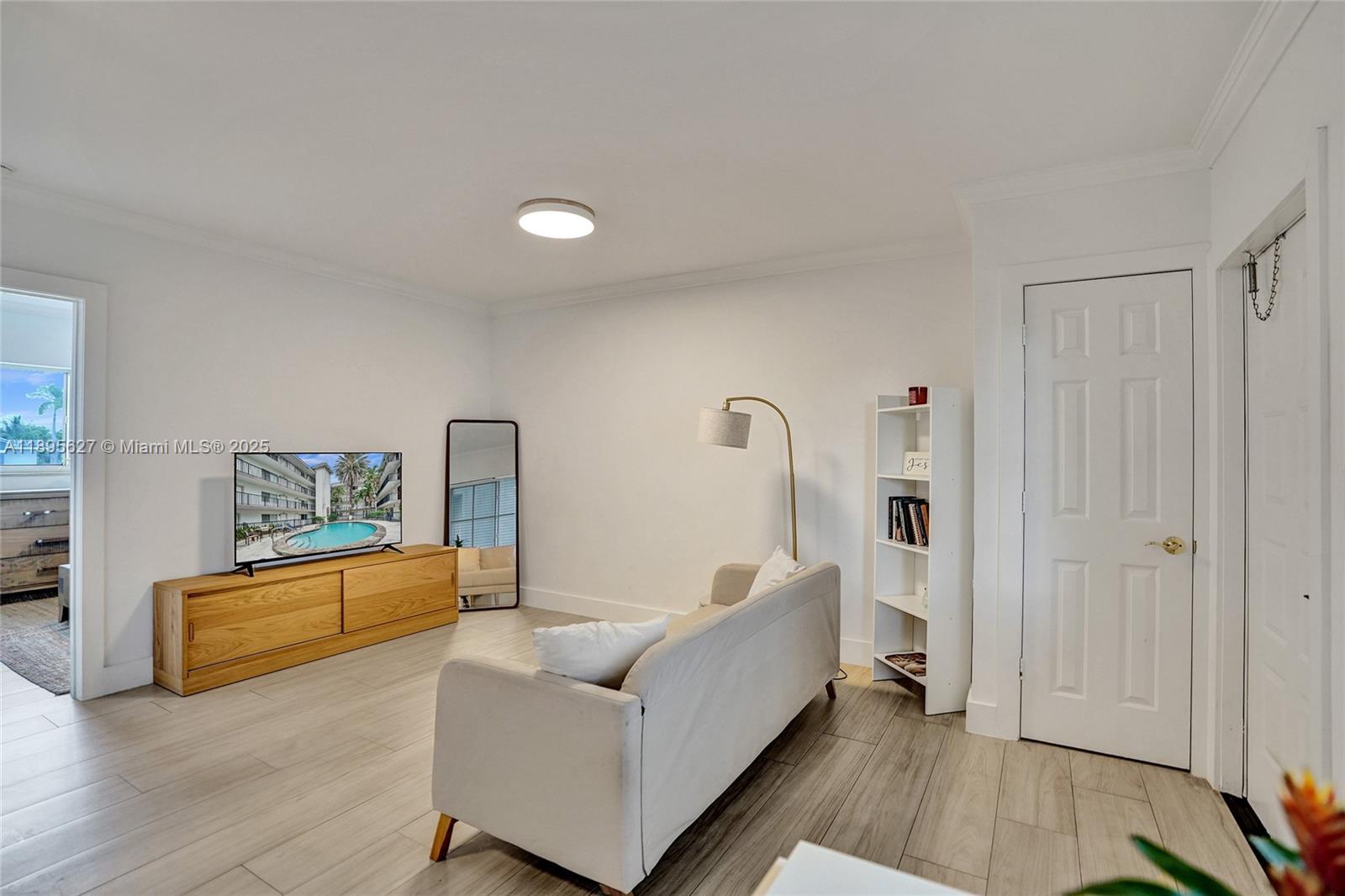 Property photo # 7