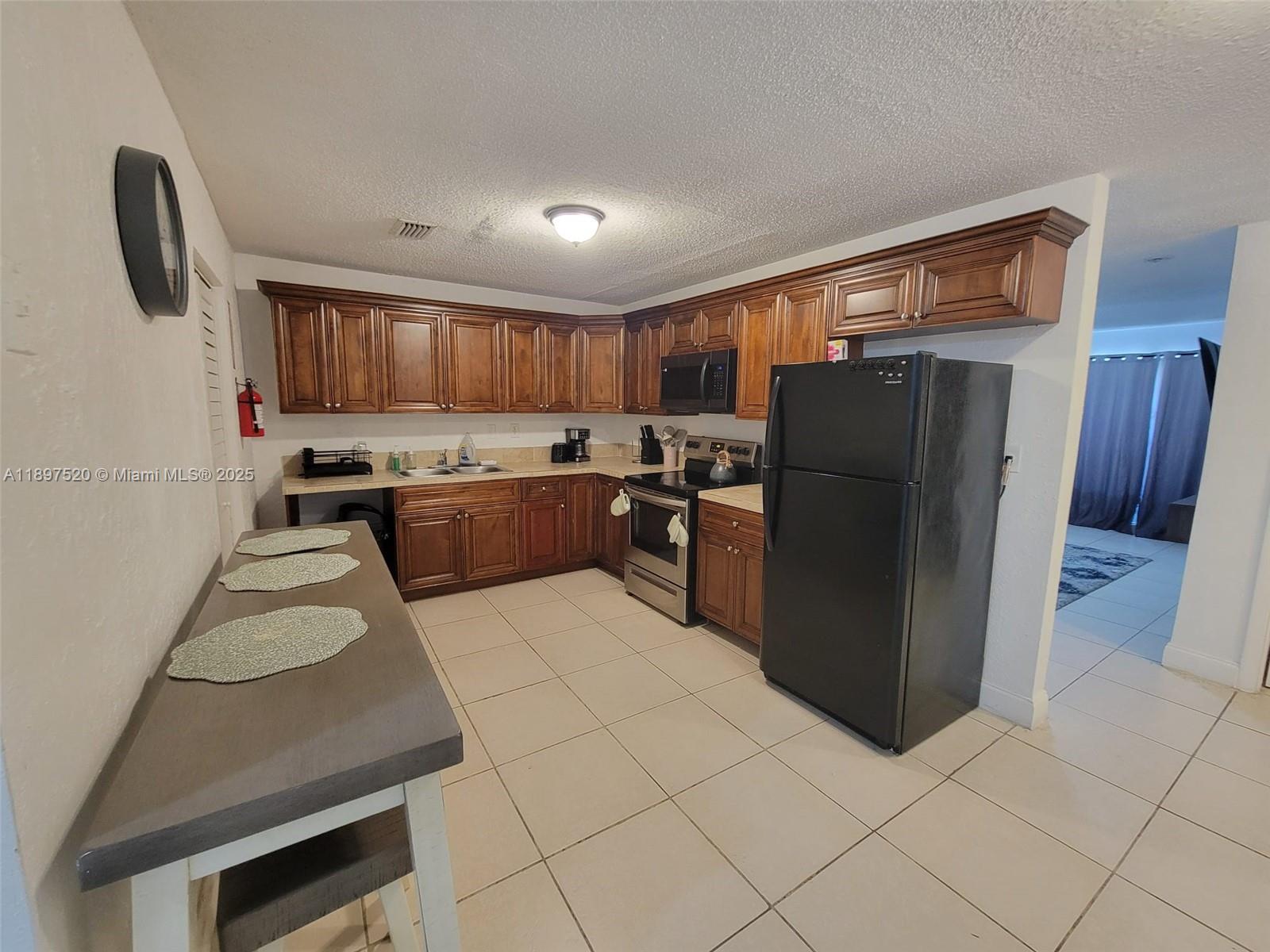 Property photo # 0