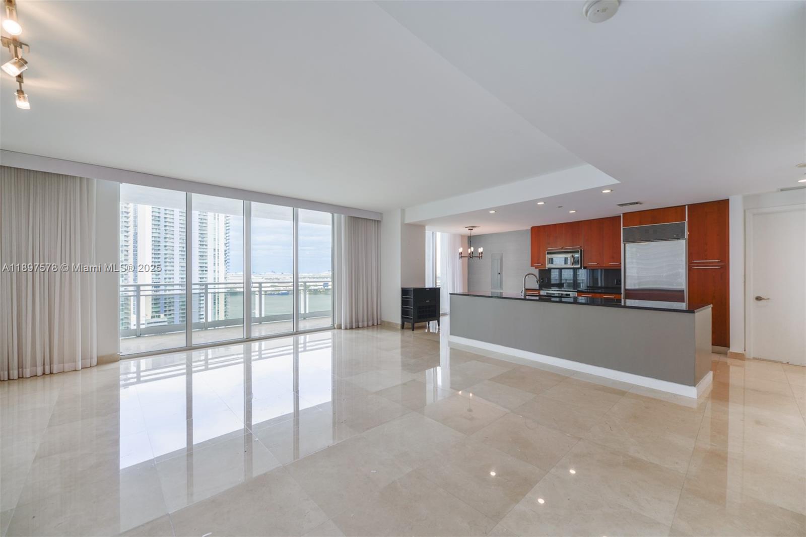 Property photo # 4