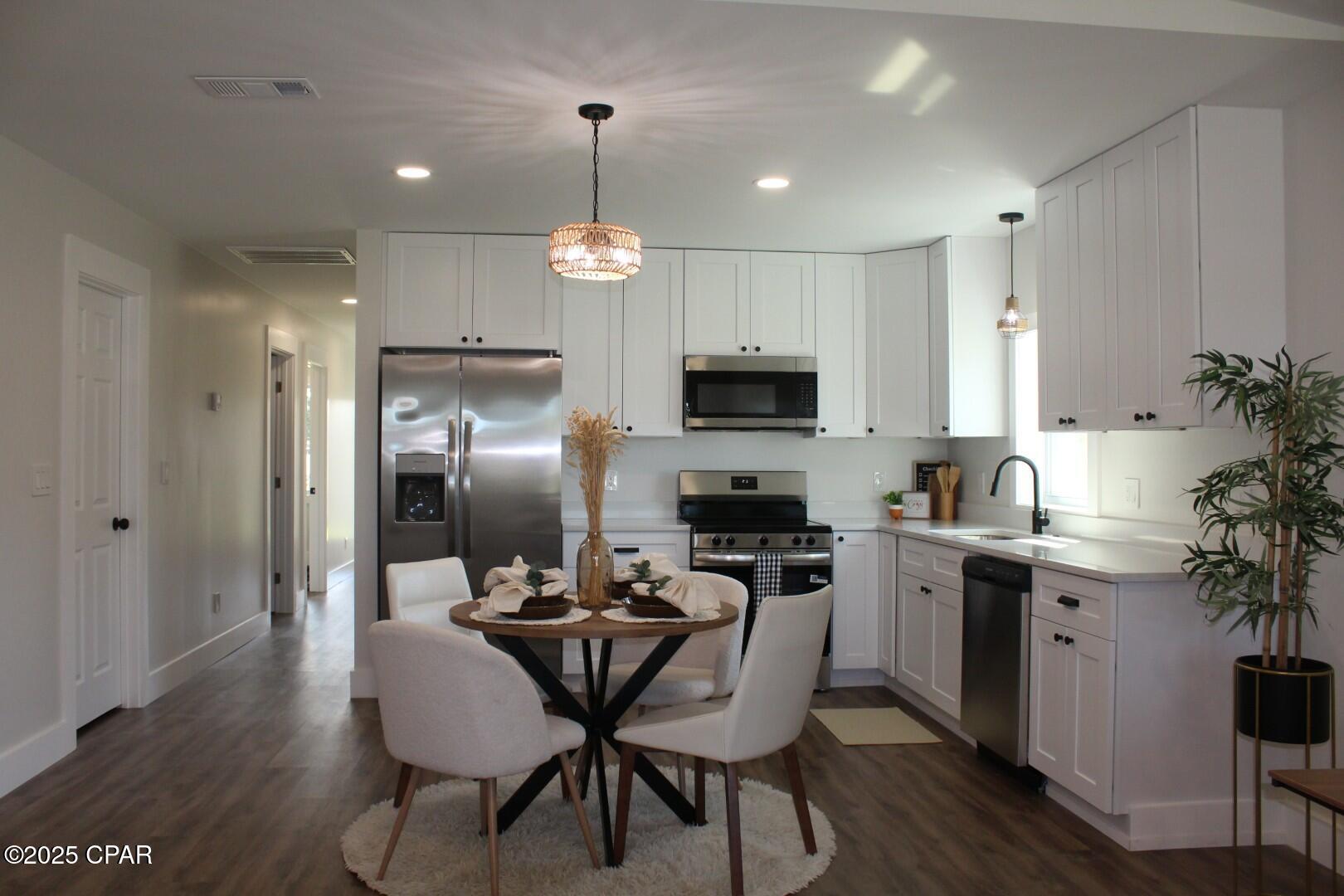 Image 10 For 2402 16th Court