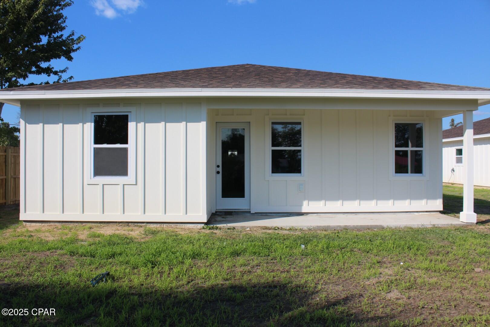 Image 26 For 2402 16th Court