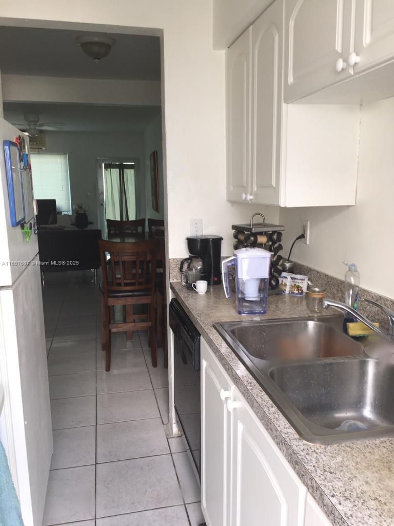 625 75th St, Miami Beach, Florida 33141