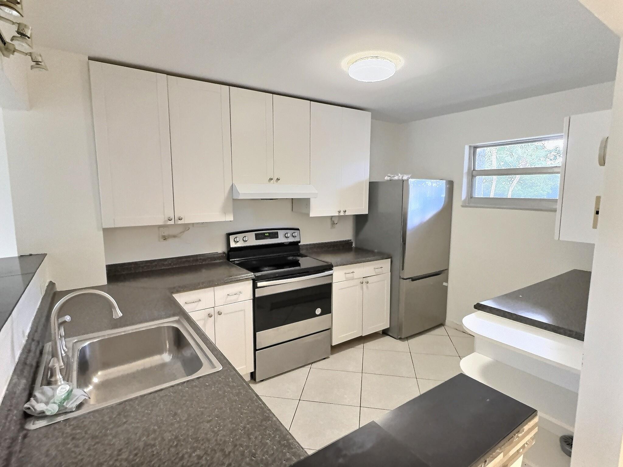 Sherwood Square Condo A