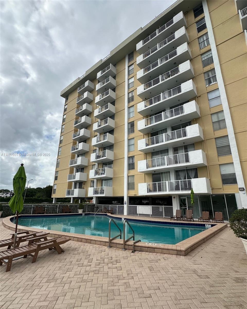   Unit , North Miami, Florida 33181