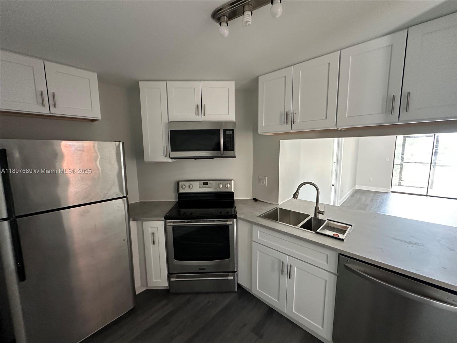 Property photo # 9