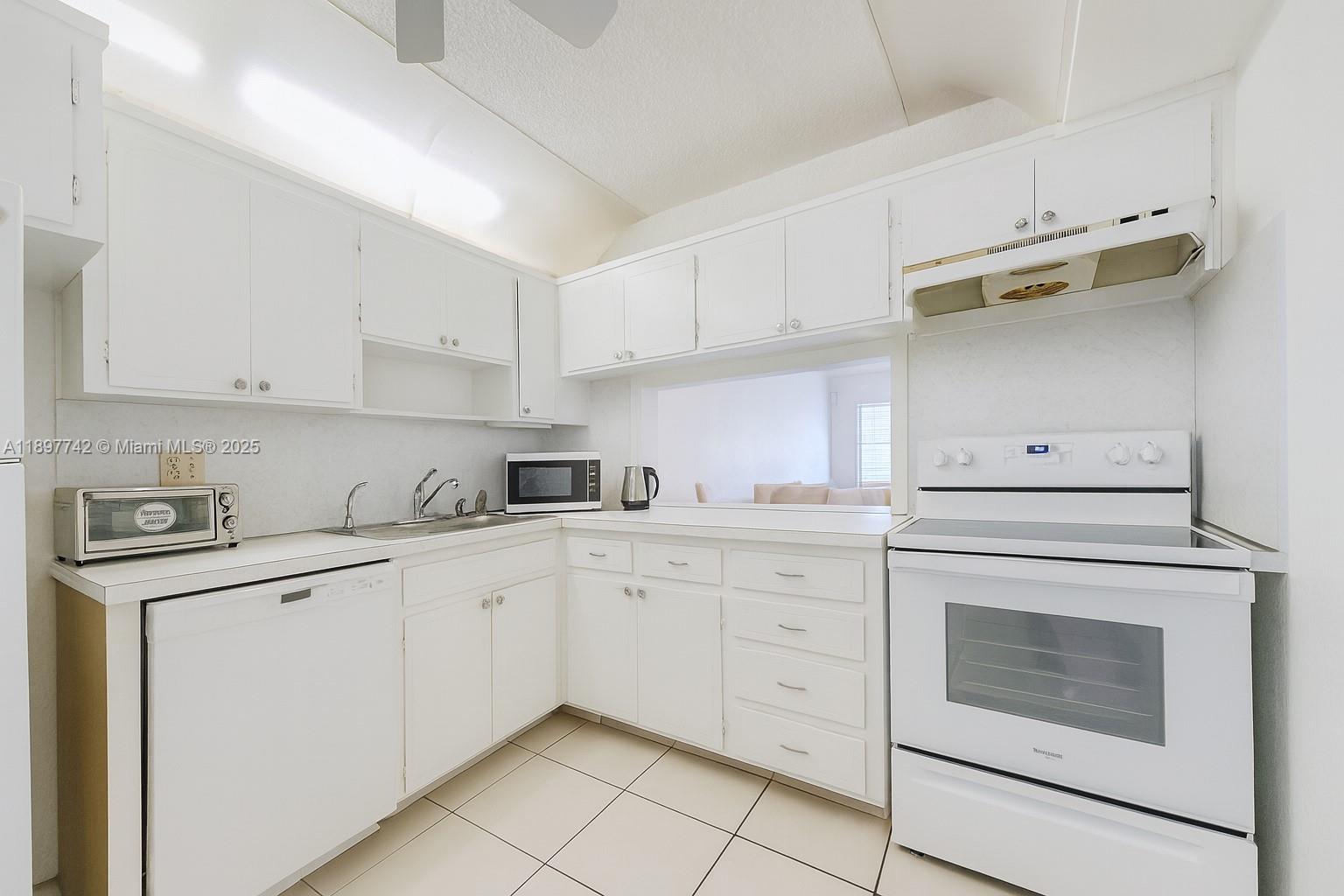 Property photo # 2
