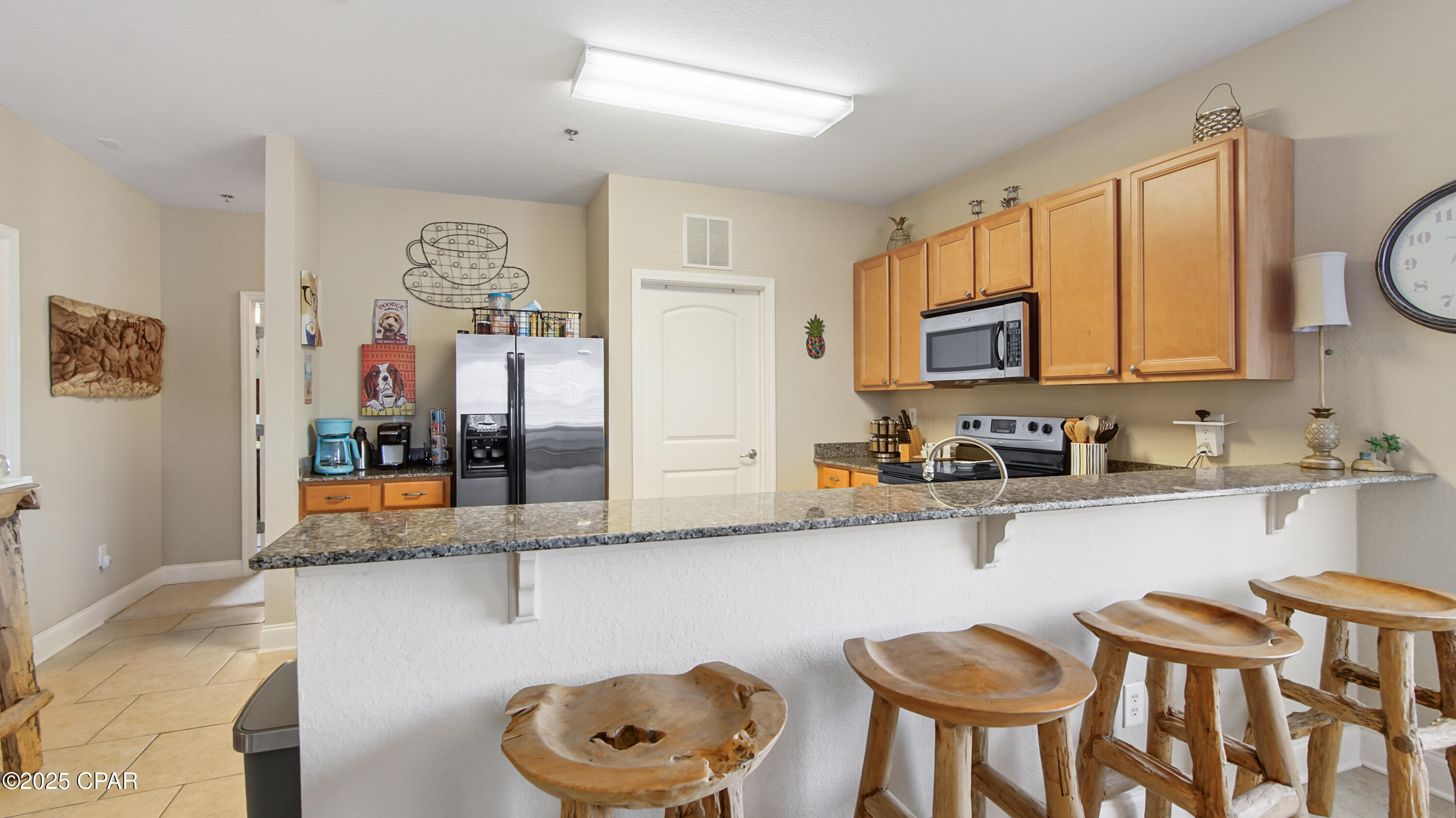 Bmfuvakdc908ab1eksv Kxhxa7uduuotbvkjghlysvo