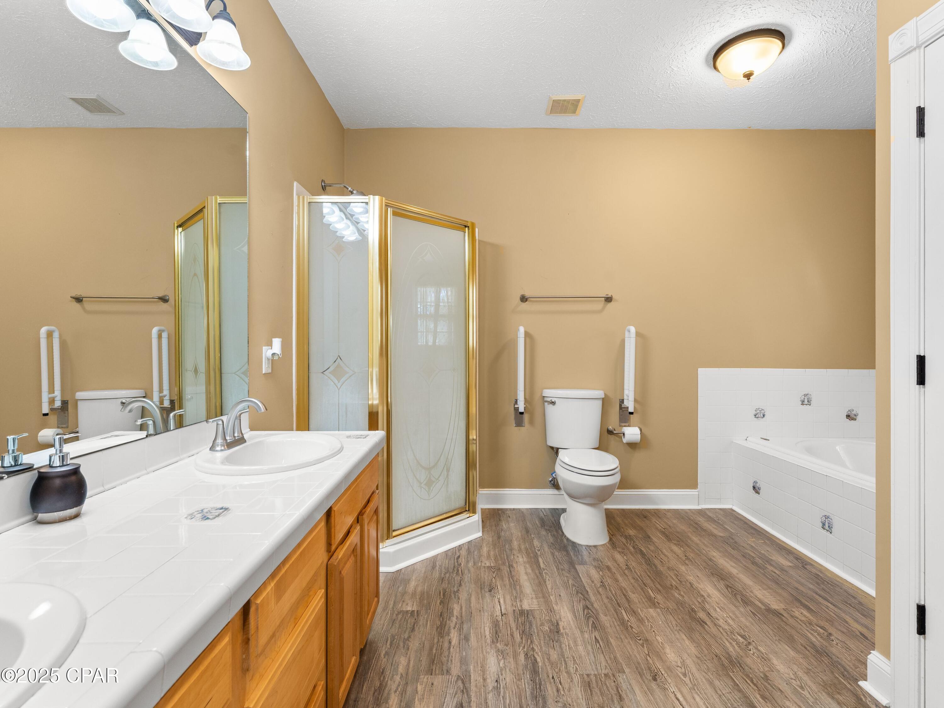 Vxisqyre0s1ua2mcsqr4bw6maooz1vmcplynx1fqmgk