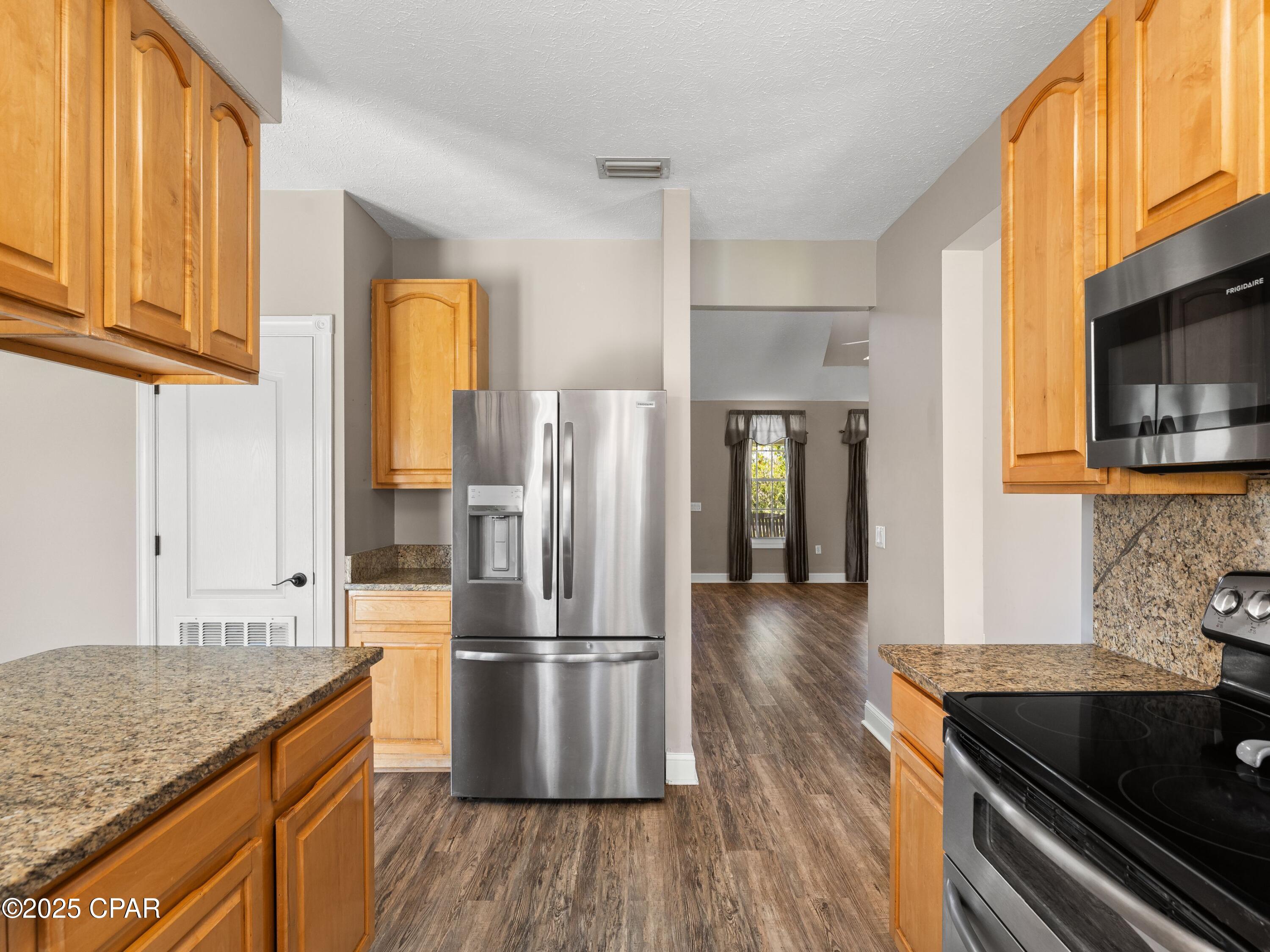 Bp2rvvm6vtgbepwxkp_3aajedfvofp6cy9v4y1htxuc